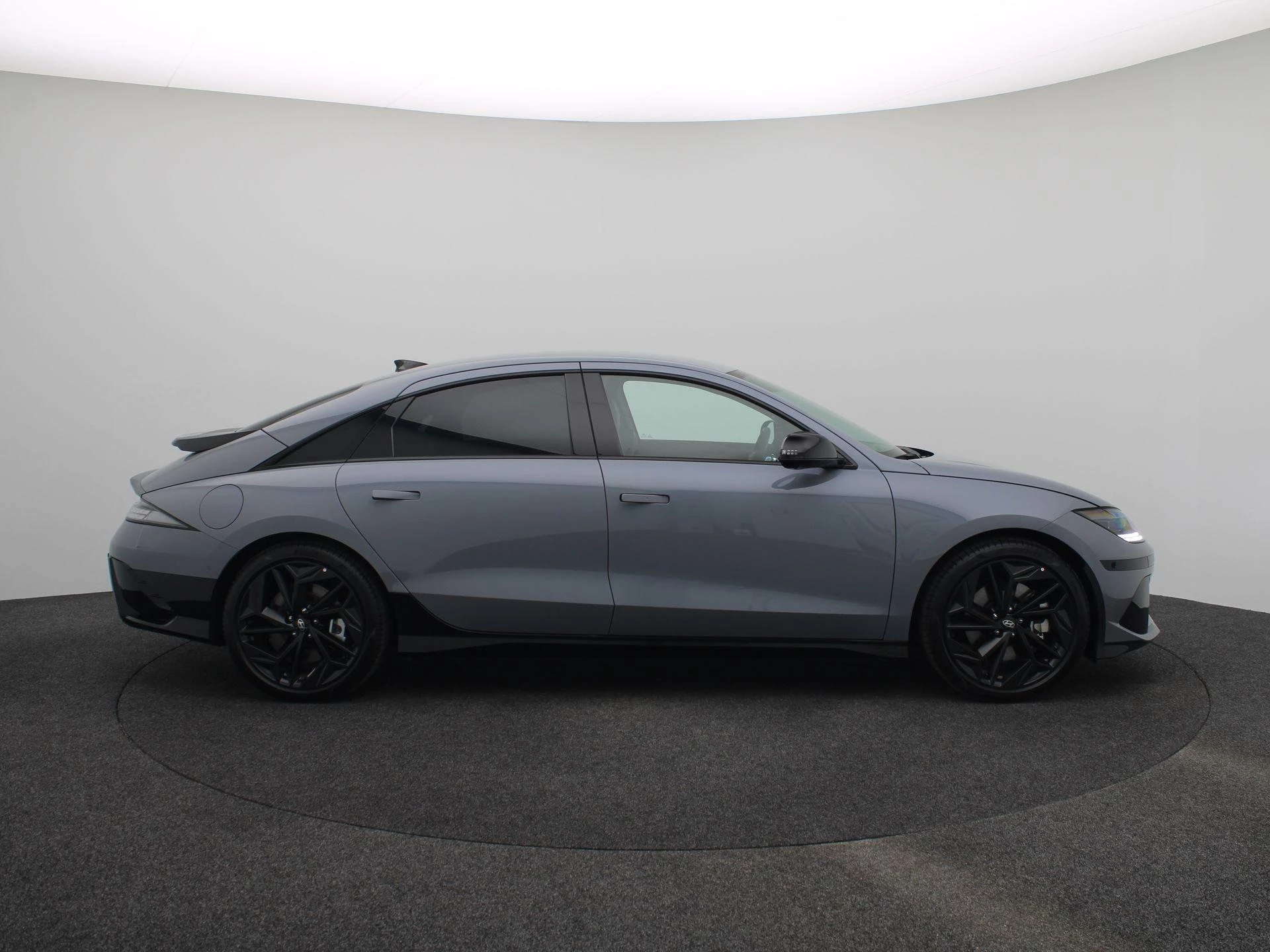 Hyundai IONIQ 6 Business 77.4 kWh
