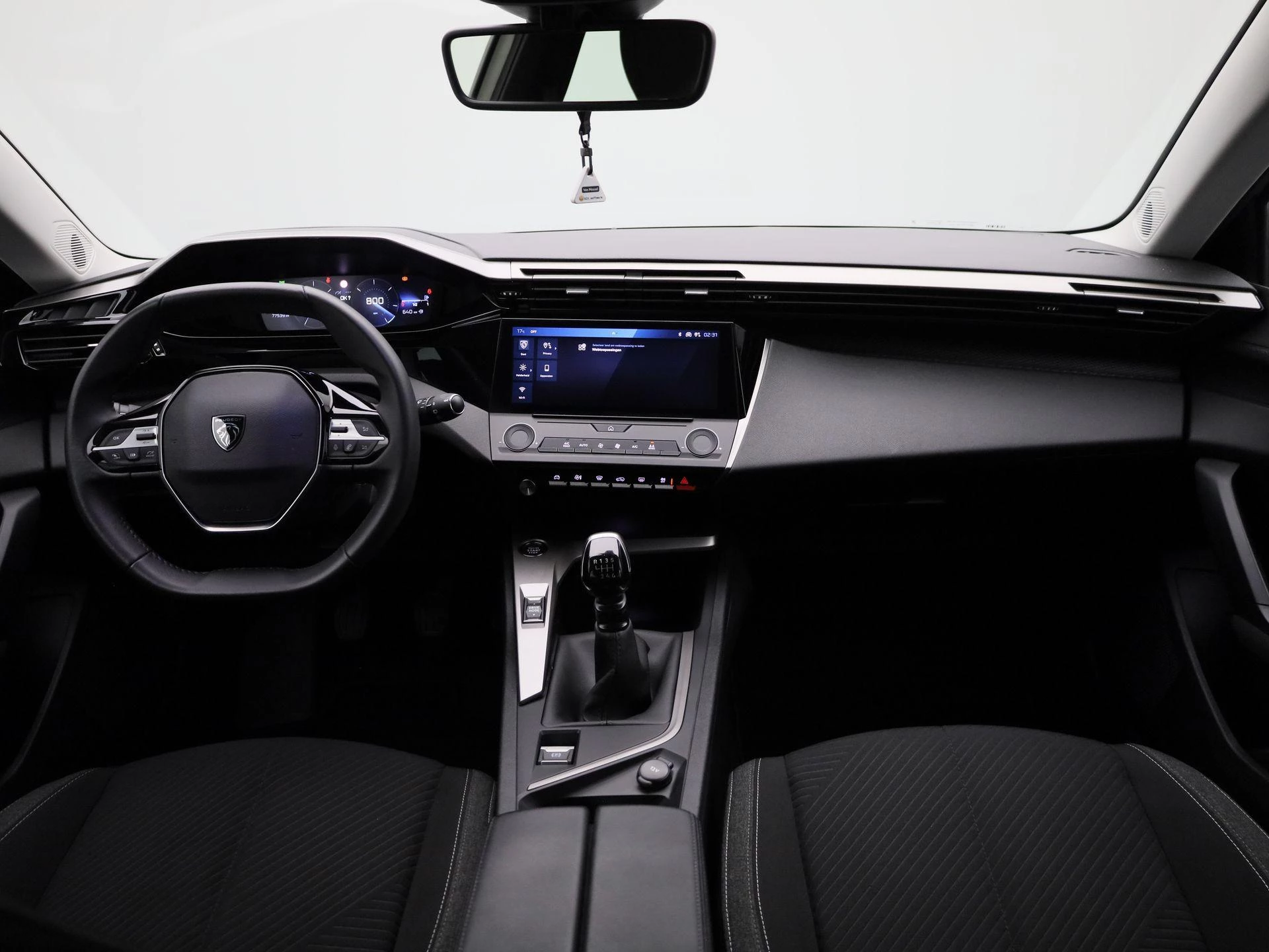 Peugeot-308-image-30