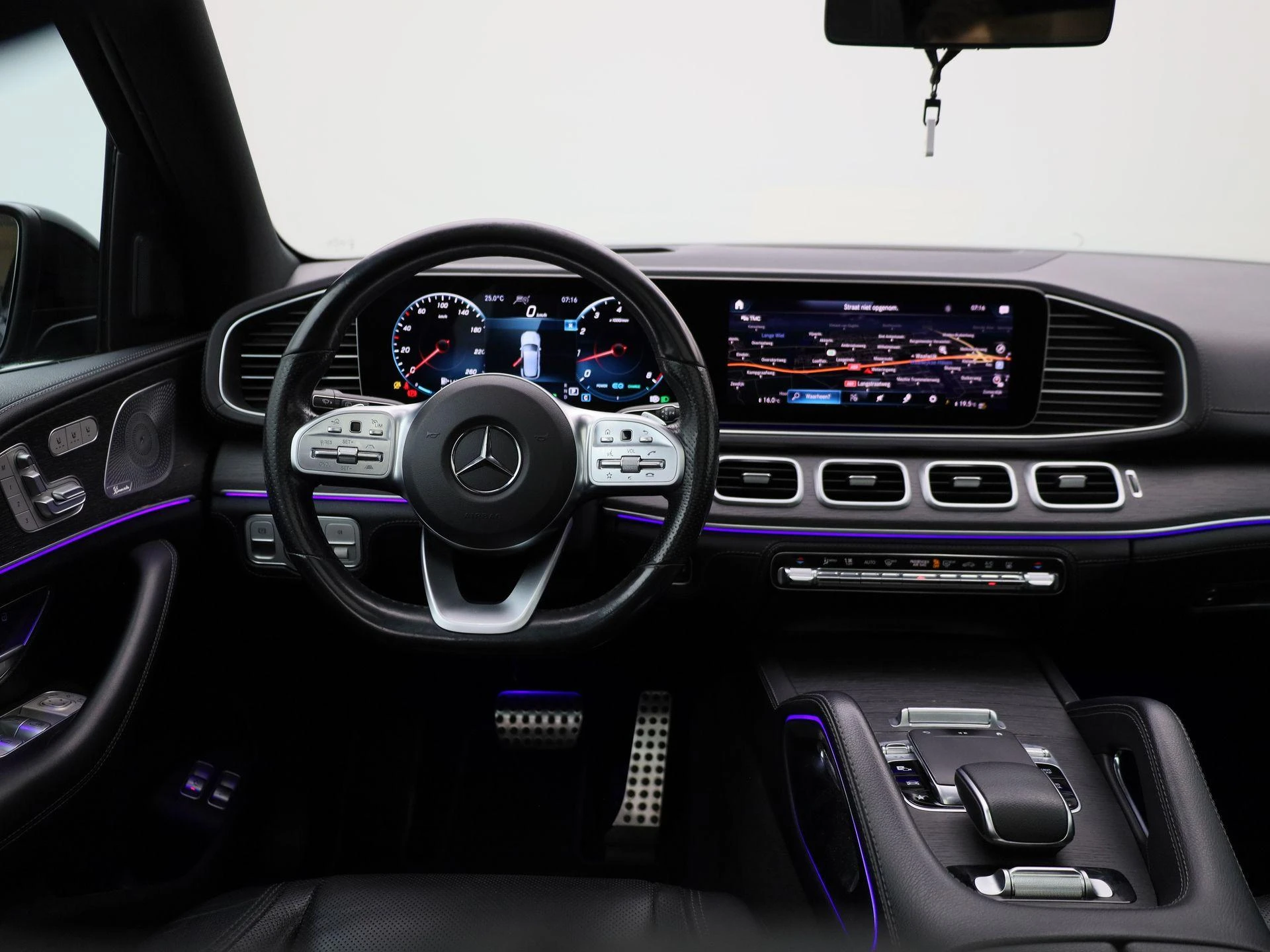 Mercedes-Benz-GLE-image-6