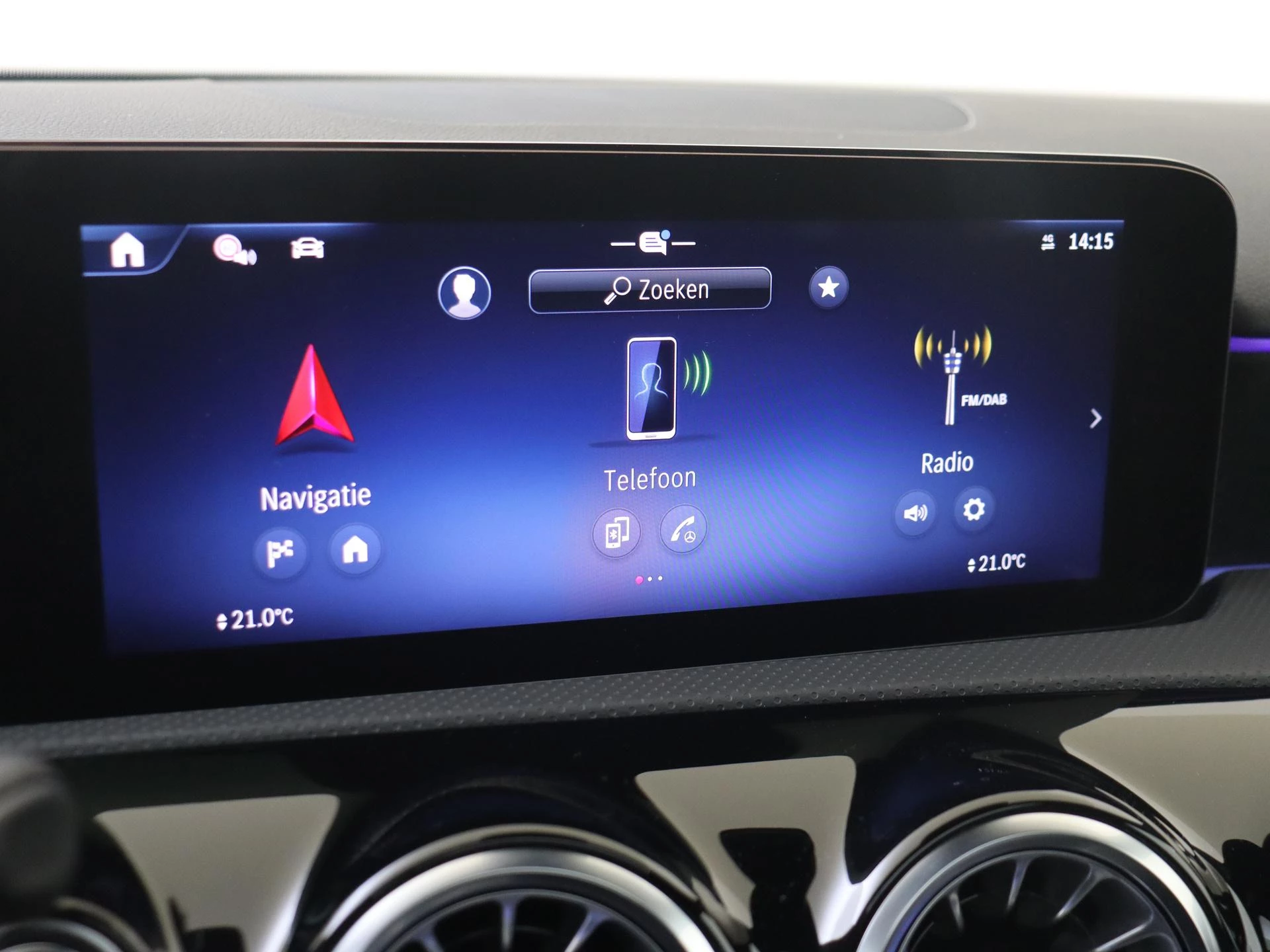 Mercedes-Benz-A-Klasse-image-19