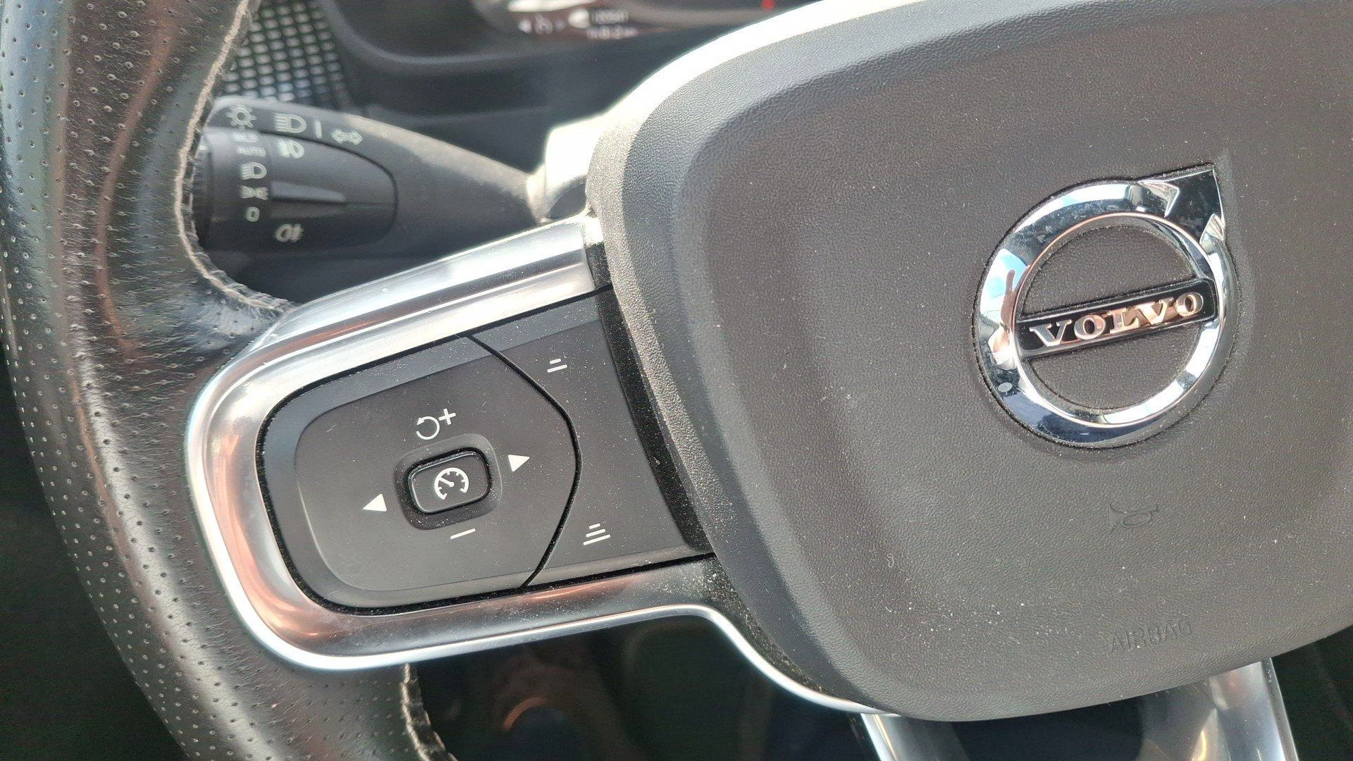 Volvo-XC40-image-11