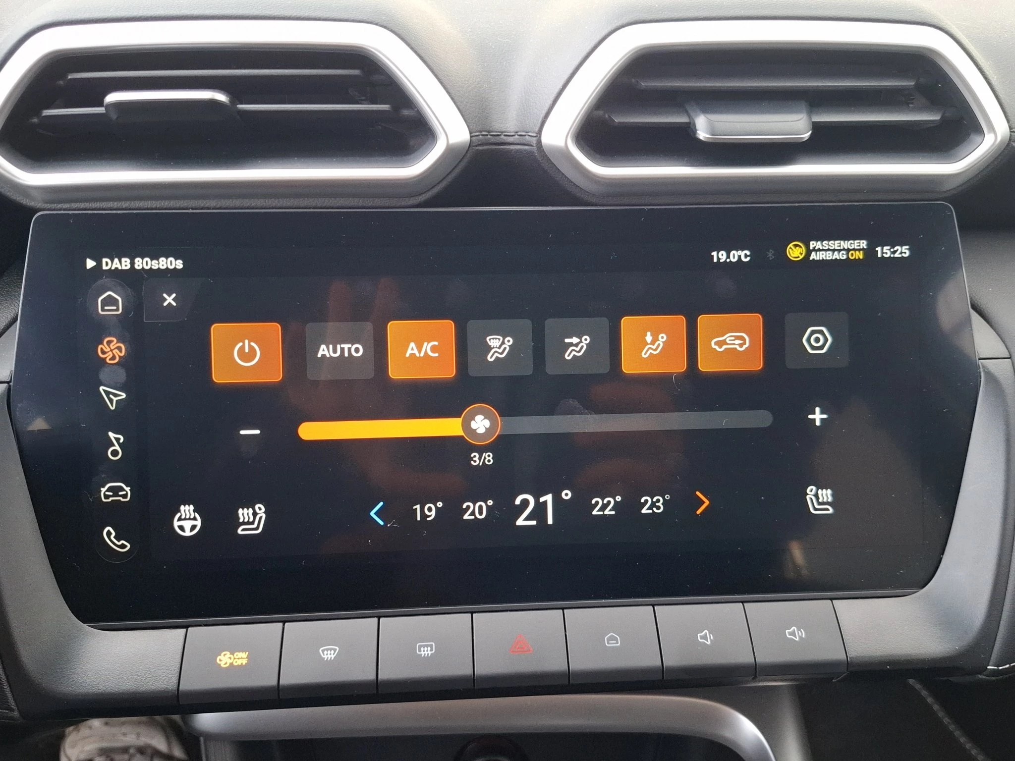 MG ZS Luxury 1.5 Hybrid+ Sports KLIMAAUT*NAVI*360*LED*LEDER*SHZ