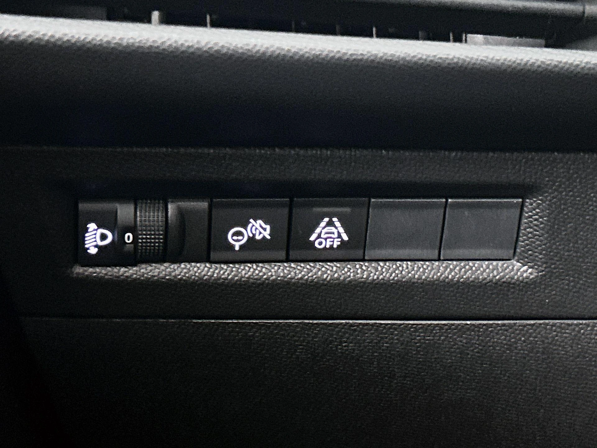 Opel-Frontera-image-16