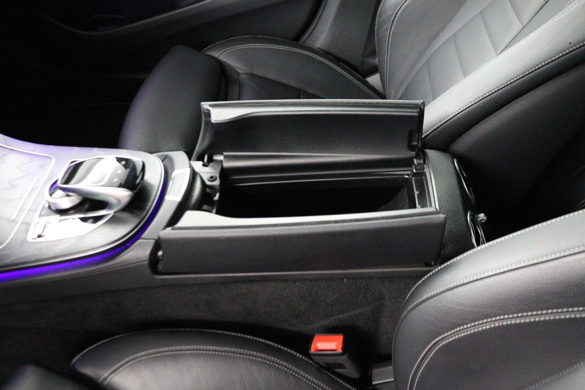Mercedes-Benz E-Klasse 200 Business Solution Automaat |