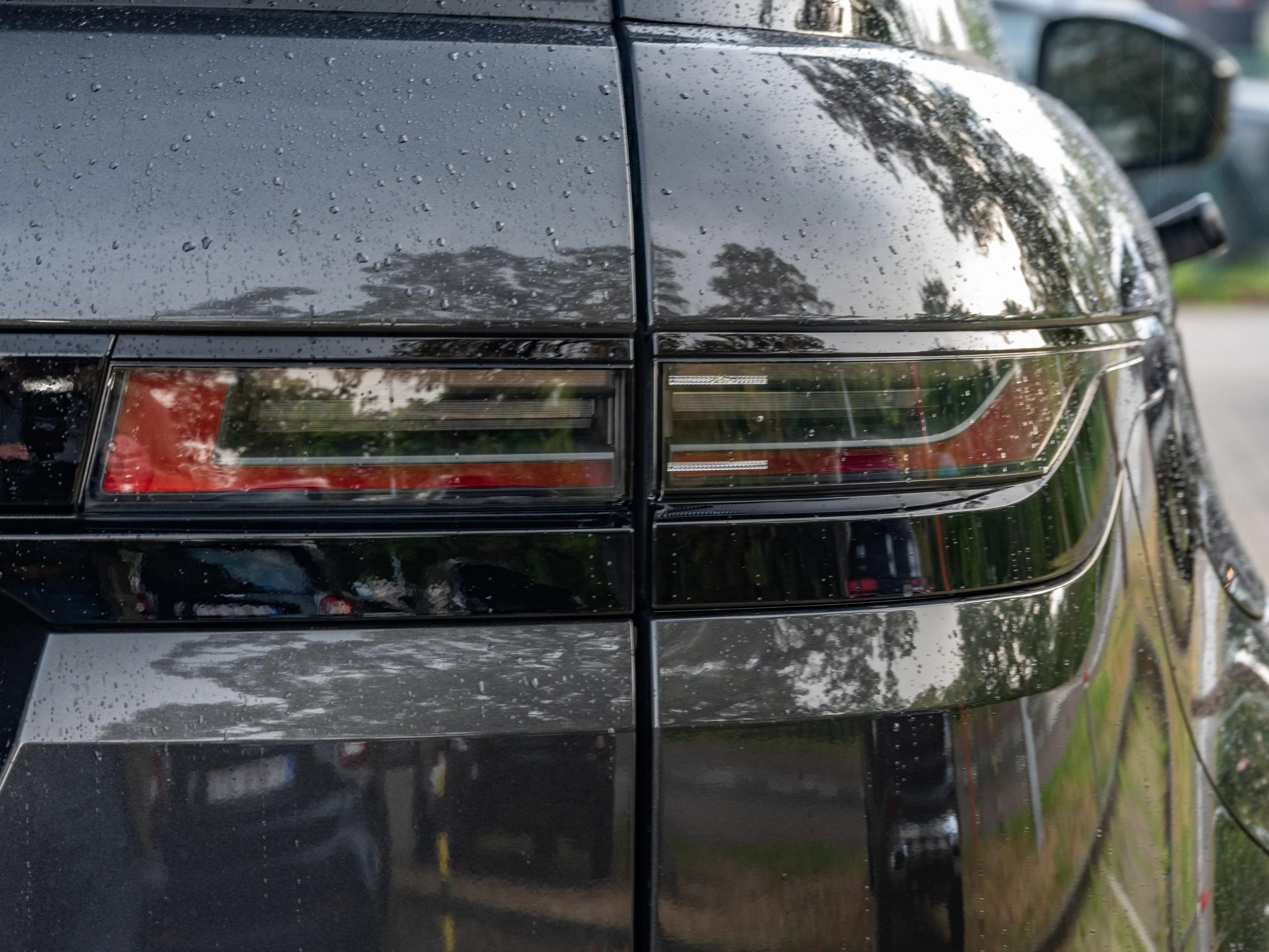 Land Rover-Range Rover Evoque-image-21