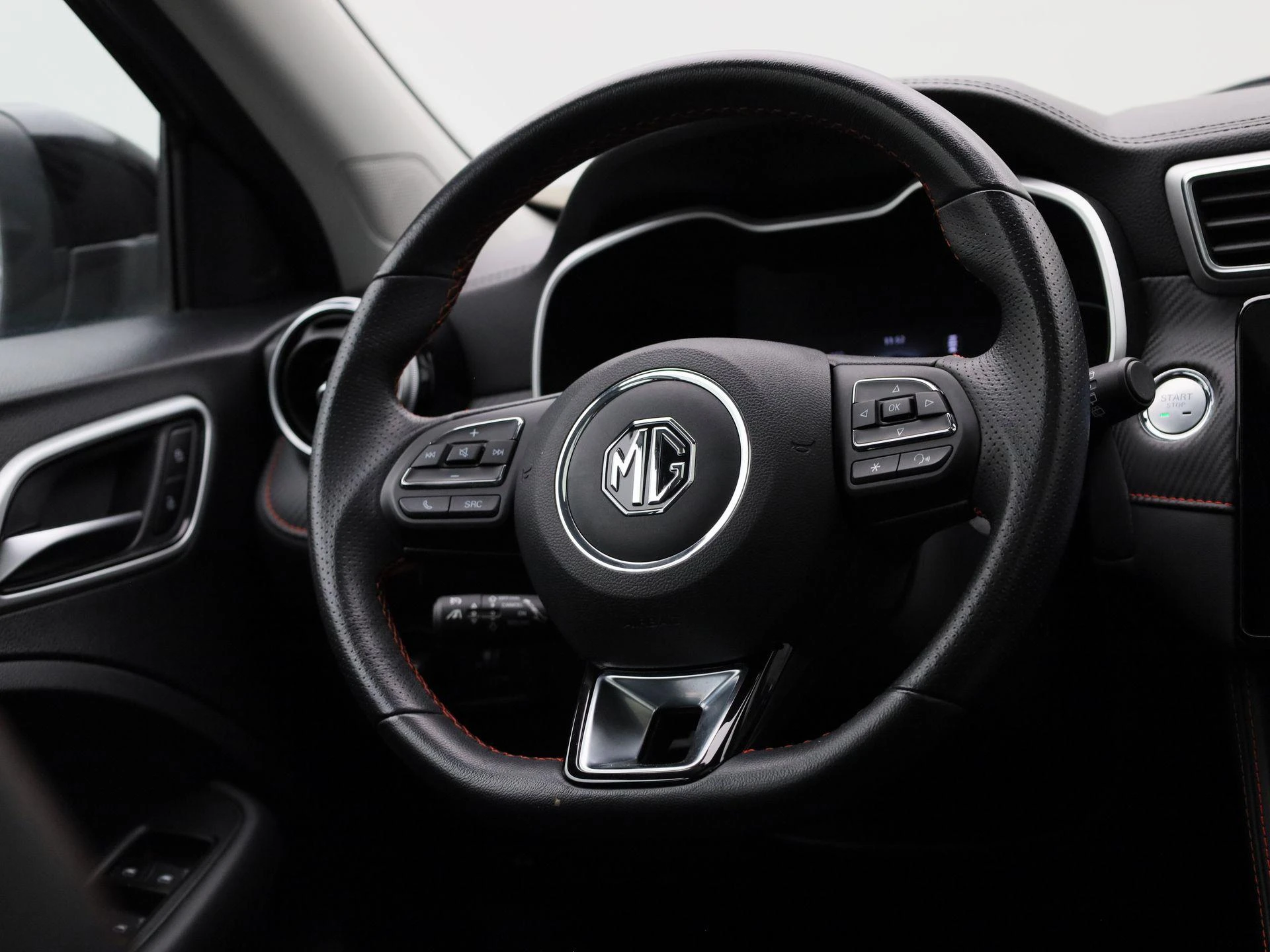 MG ZS EV Long Range Luxury 70 kWh