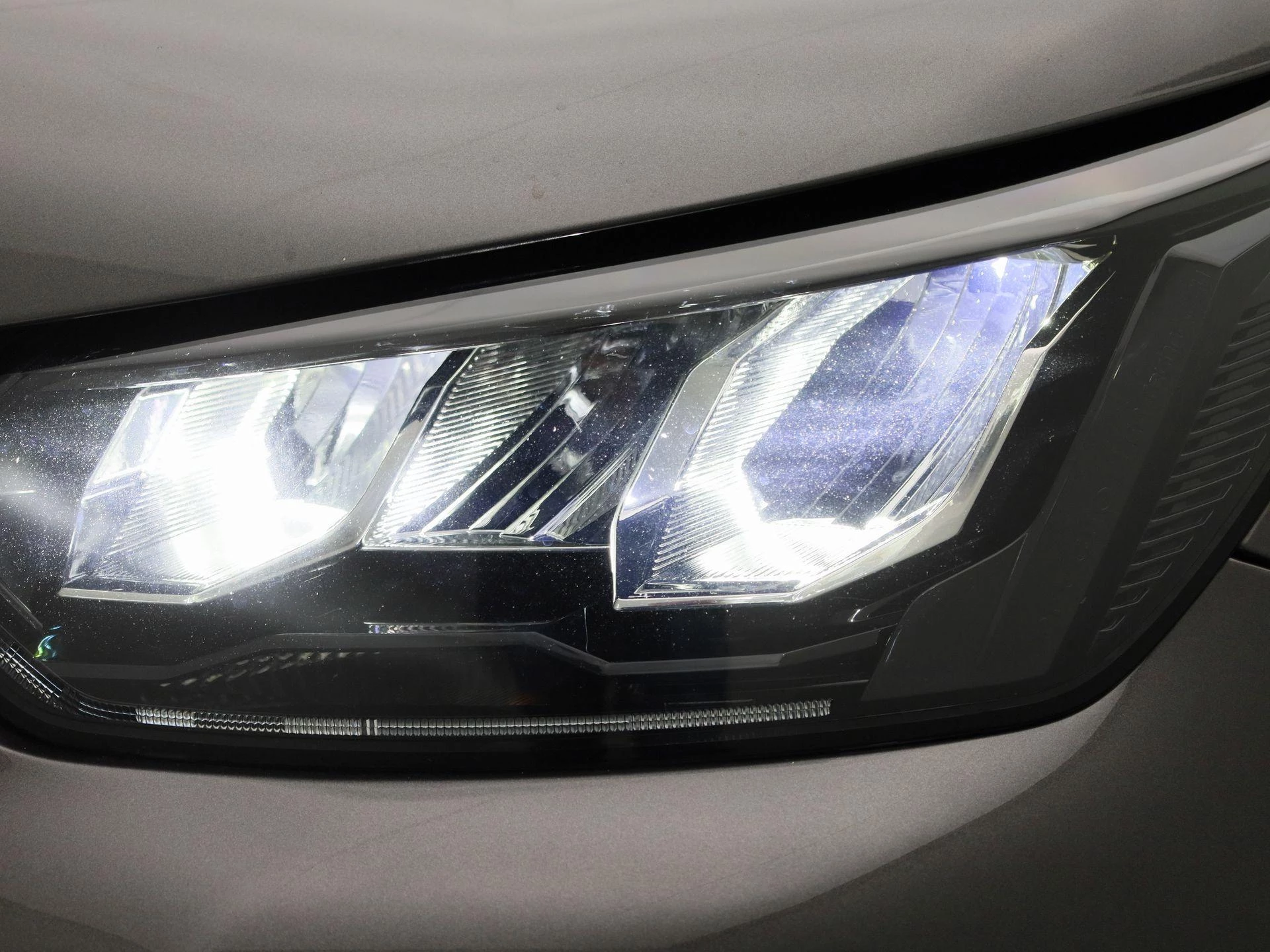 Peugeot 2008 1.5 BlueHDi S&S Allure Pack LED | Carplay | Camera