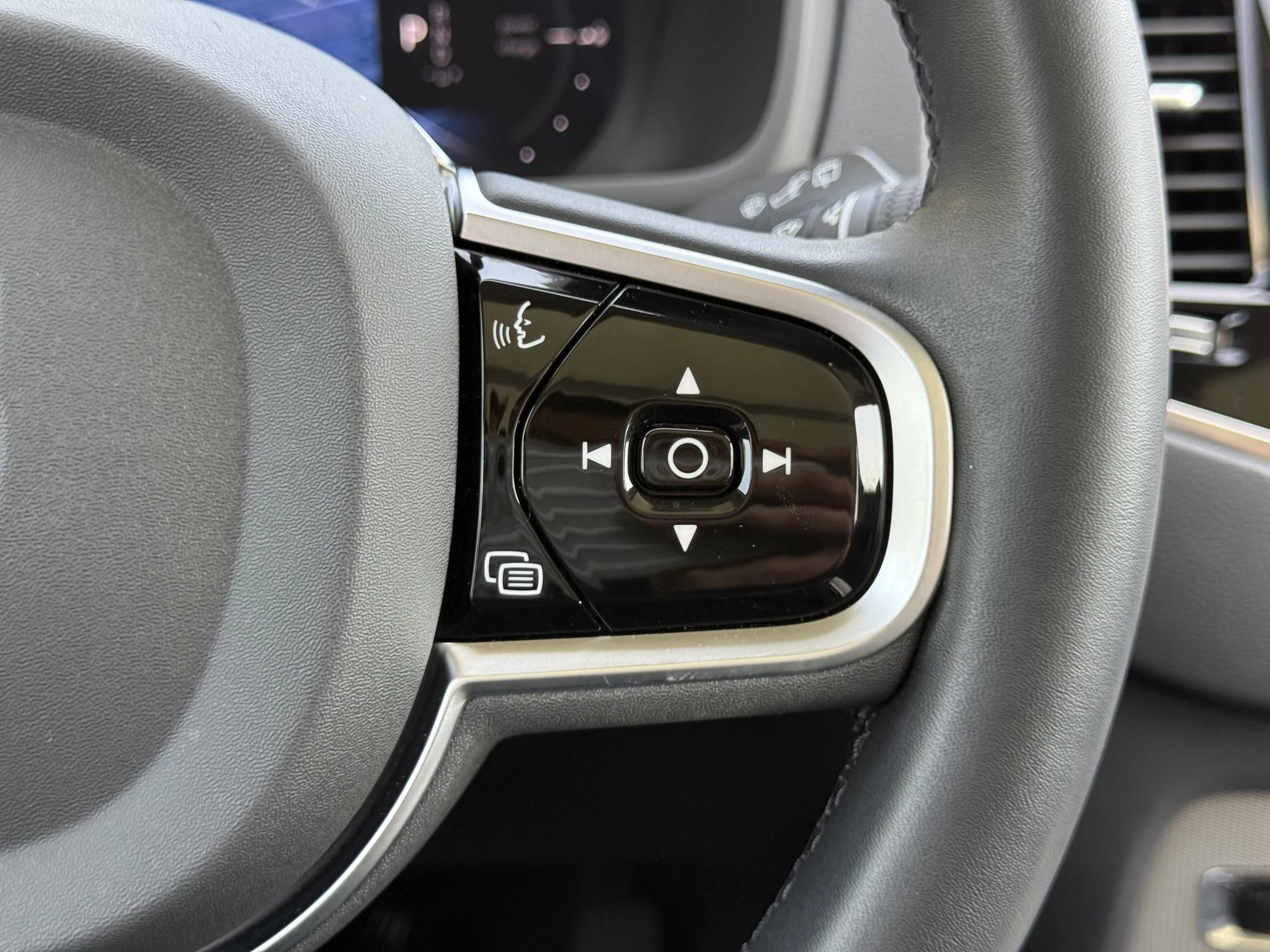 Volvo-XC90-image-38