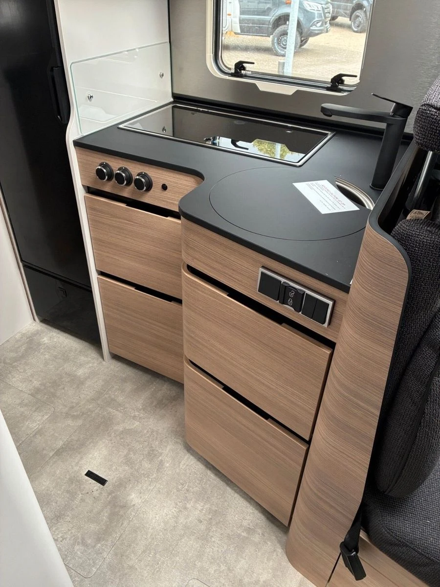Hymer--image-12