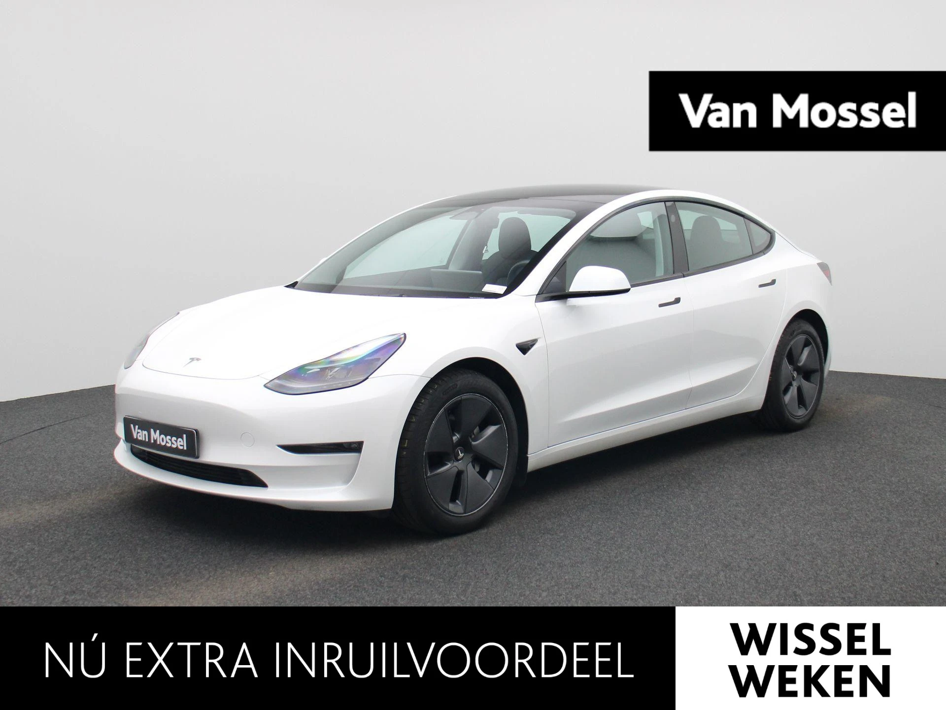 Tesla-Model 3-image-0