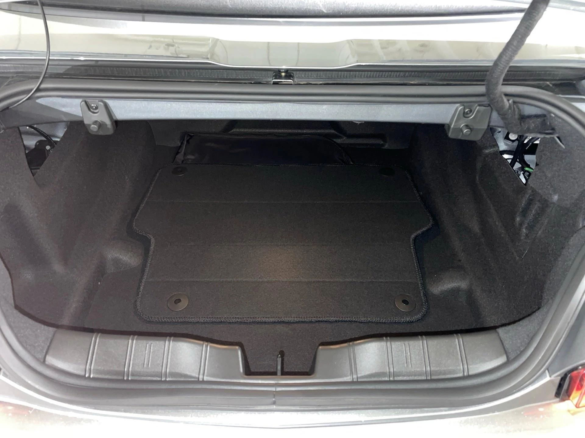 Chevrolet-Camaro-image-11