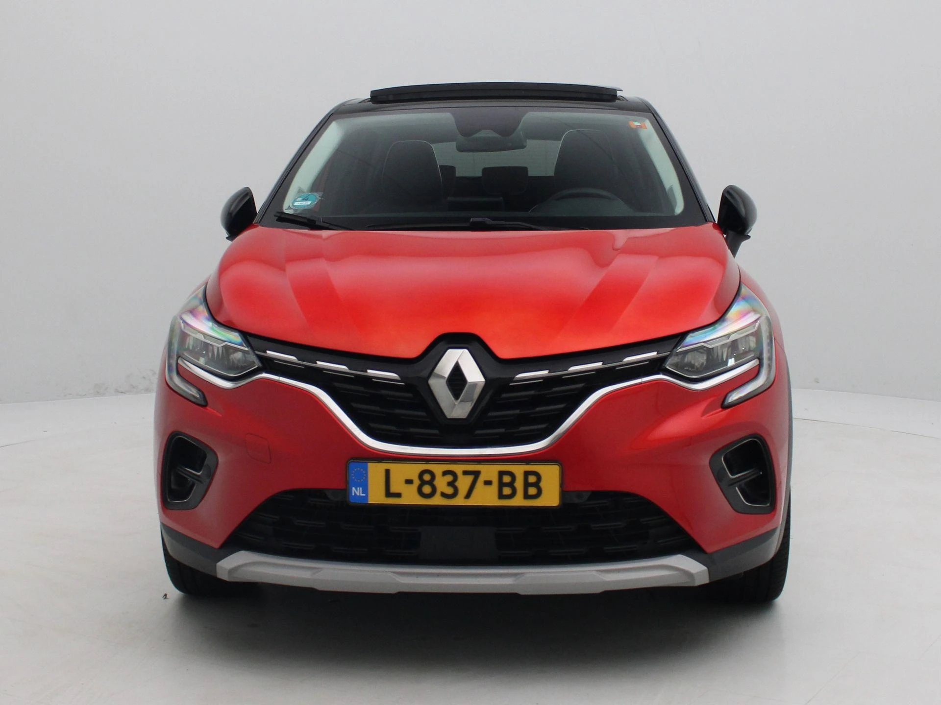 Renault-Captur-image-2