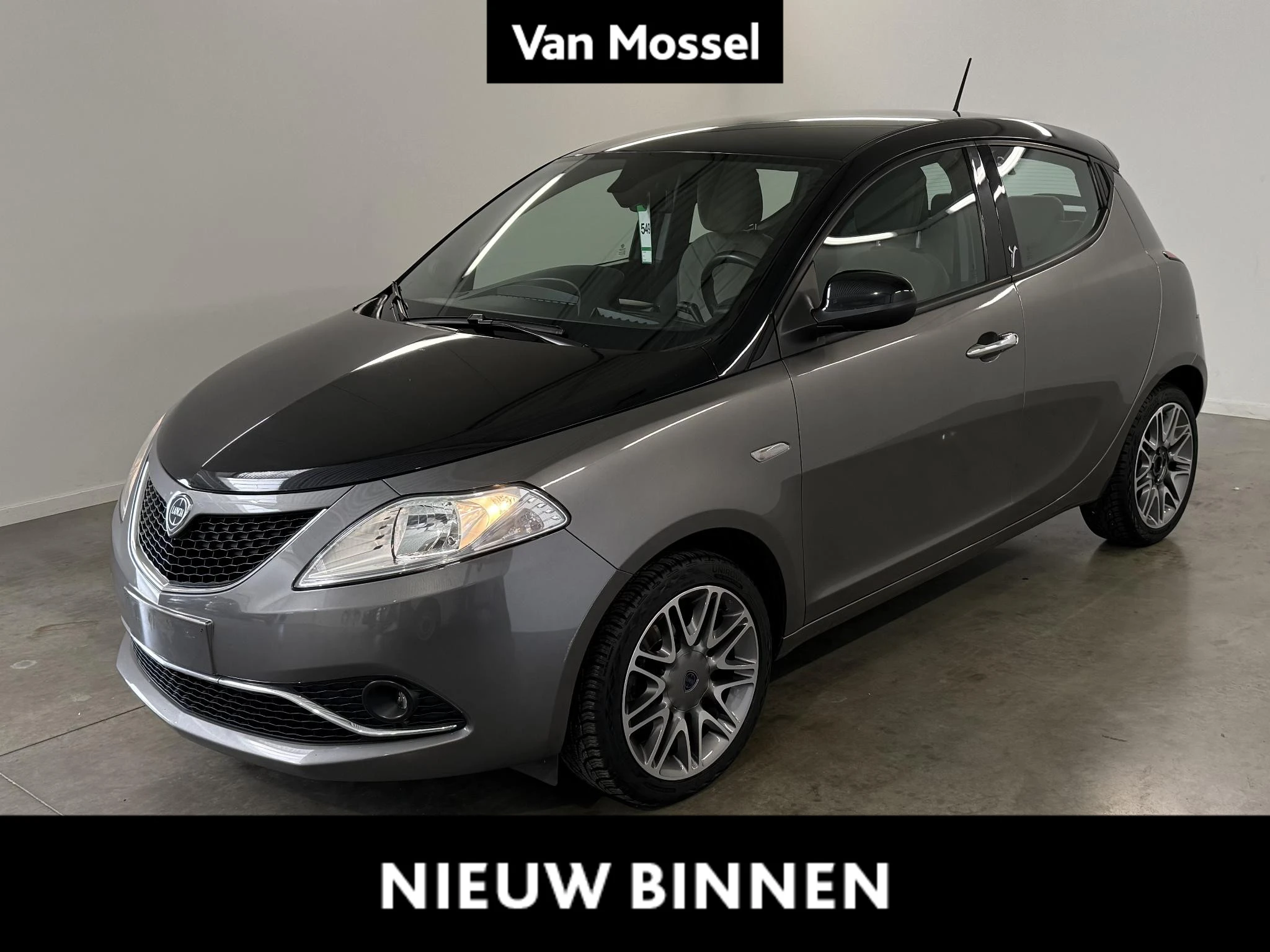 Lancia-Ypsilon-image-0