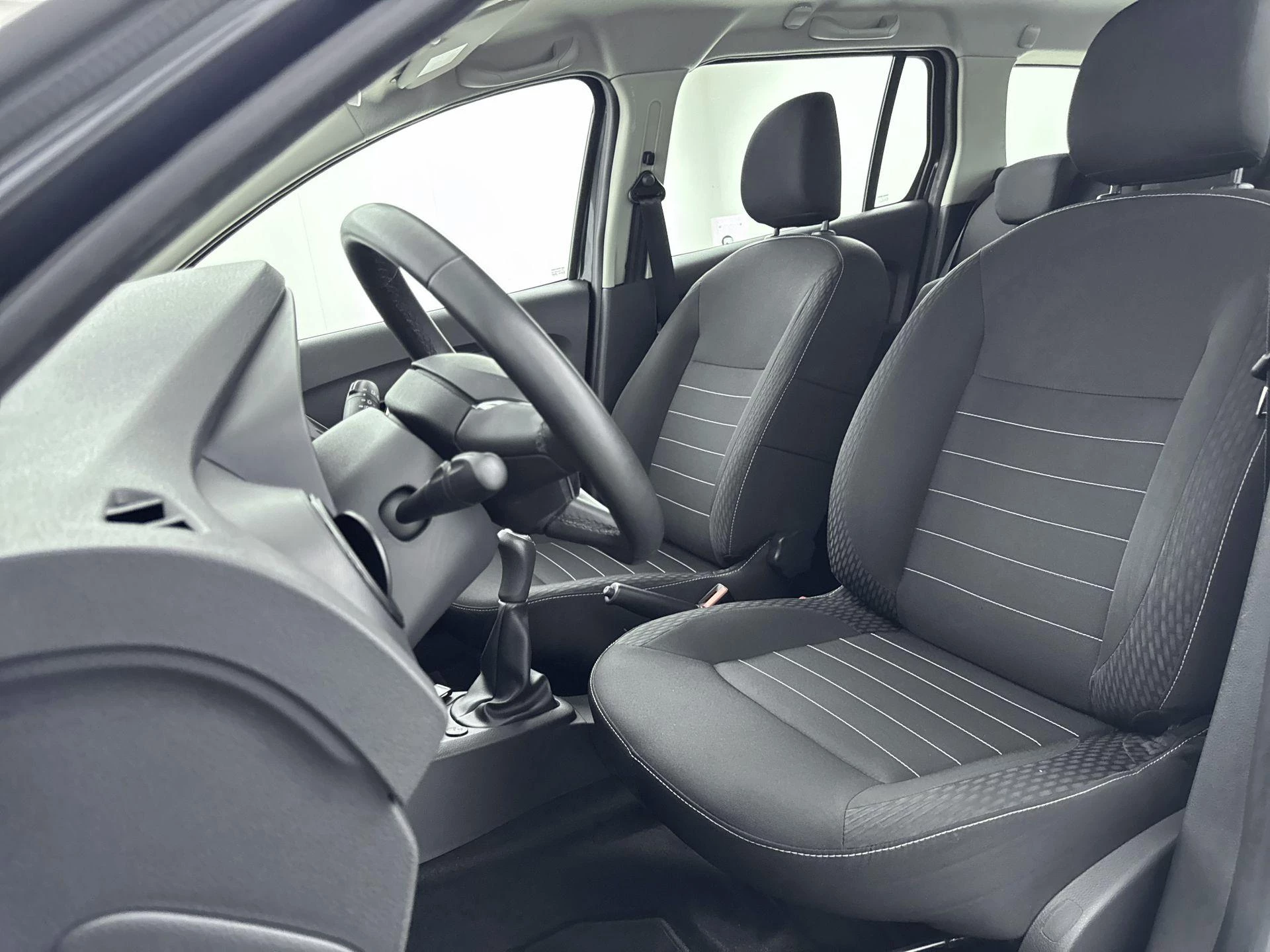 Dacia-Logan-image-25