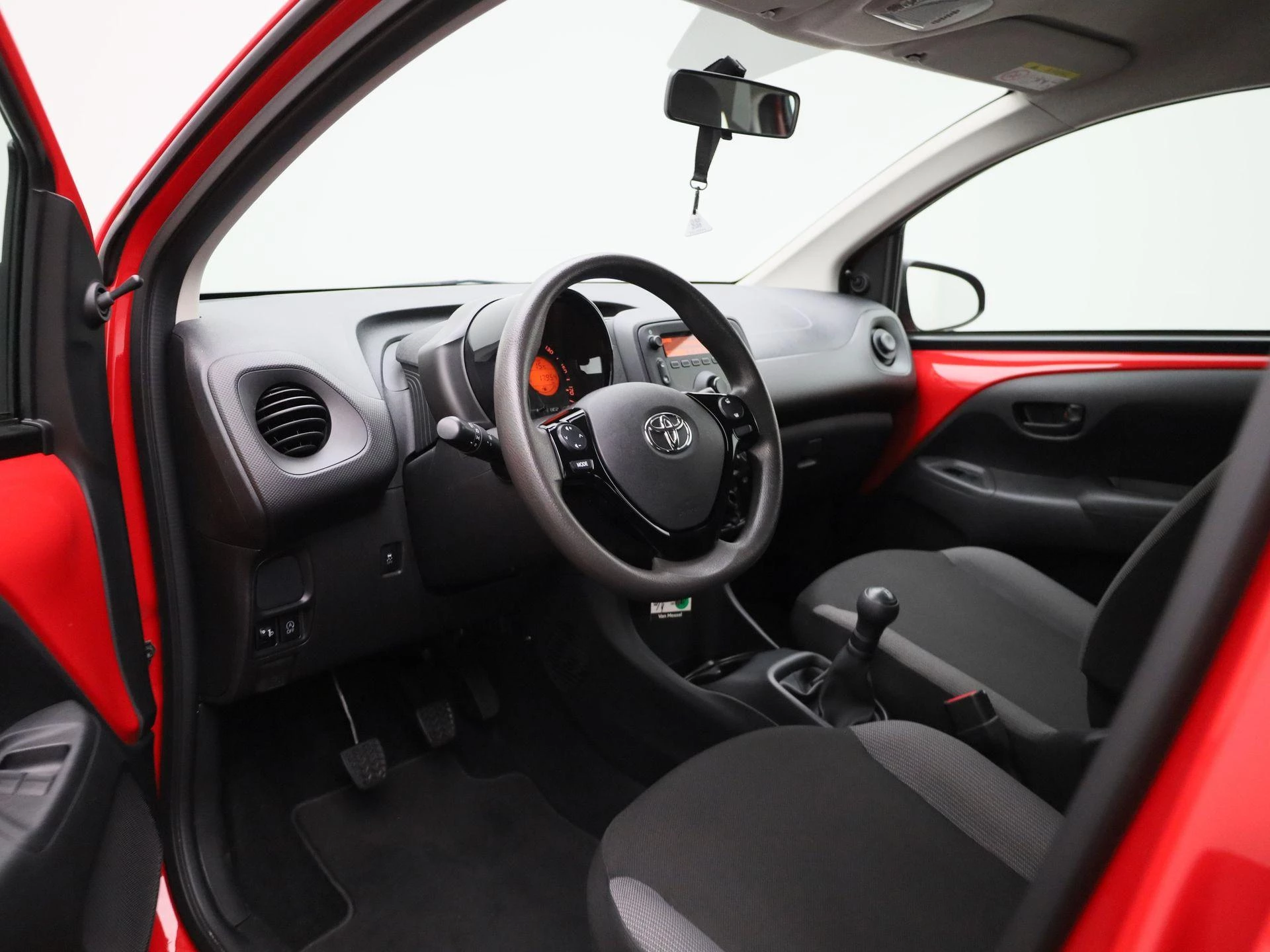 Toyota-Aygo-image-23