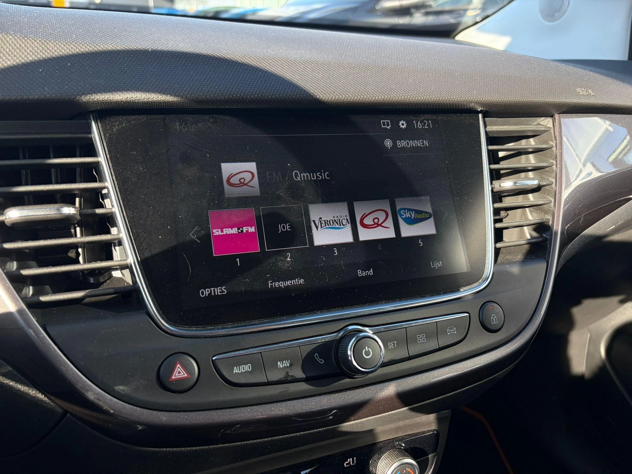 Opel-Crossland X-image-14
