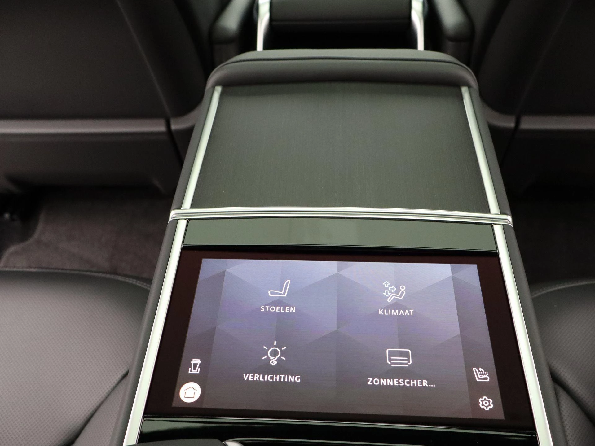 Land Rover-Range Rover-image-42