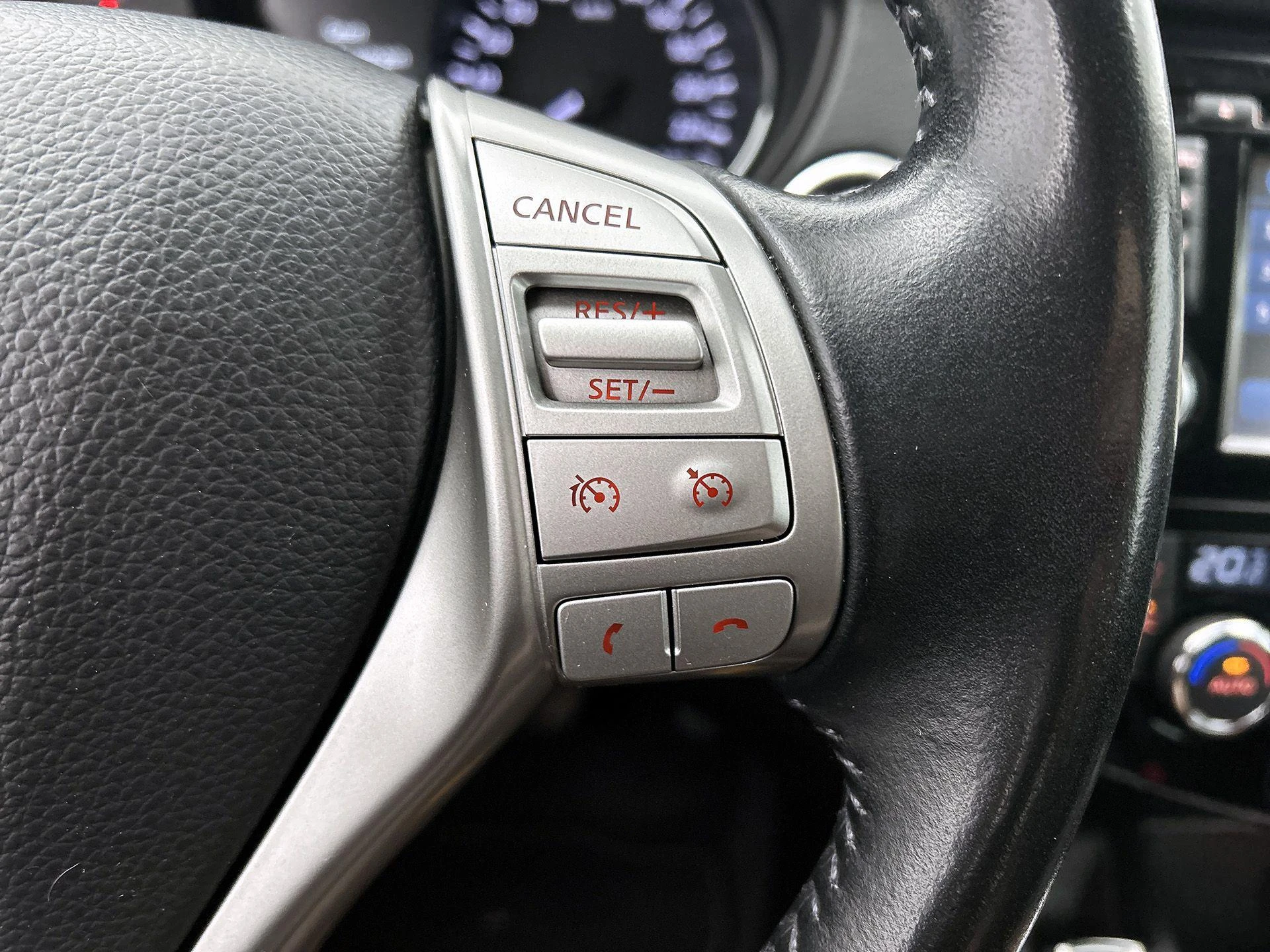 Nissan-QASHQAI-image-5