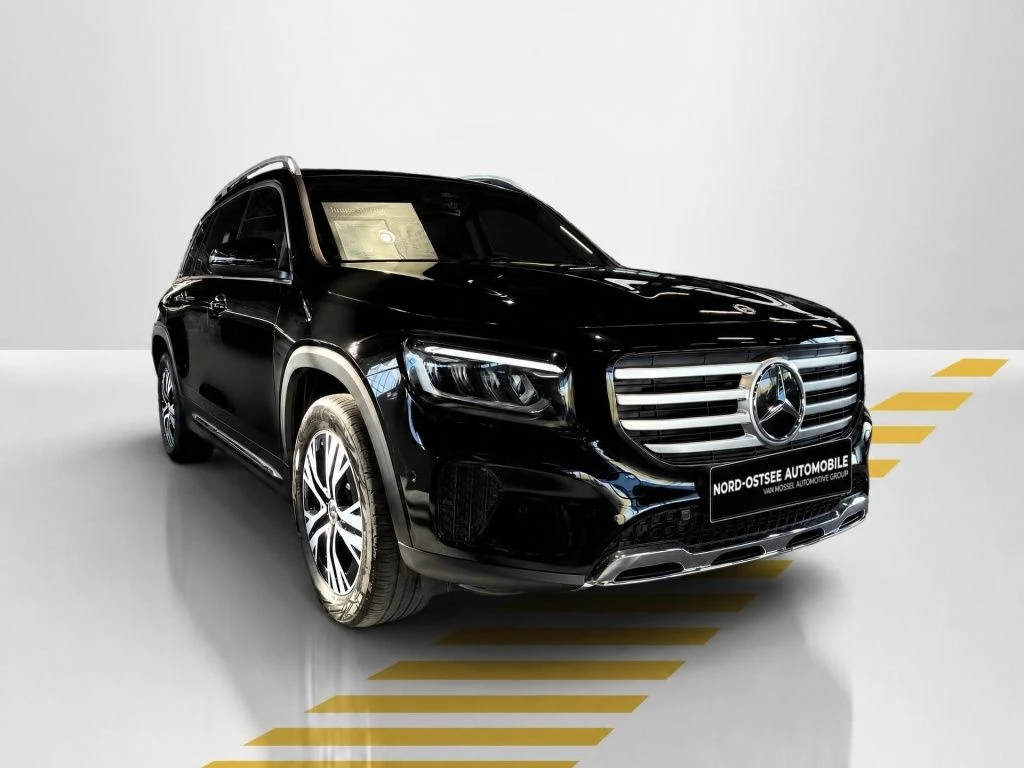 Mercedes-Benz-GLB 200 d-image-17