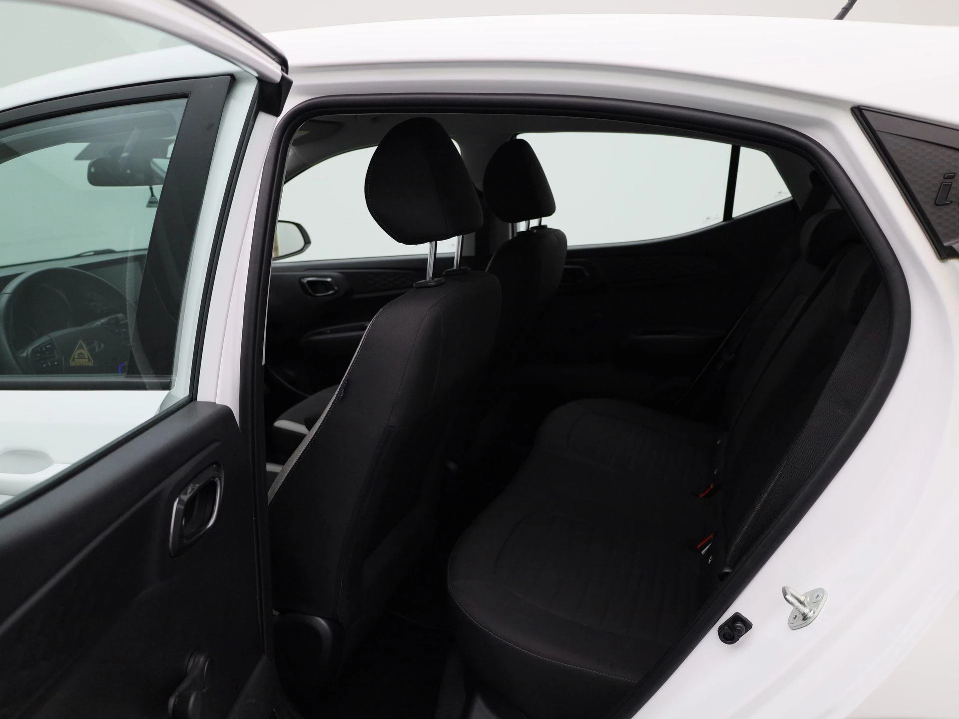 Hyundai-i10-image-9