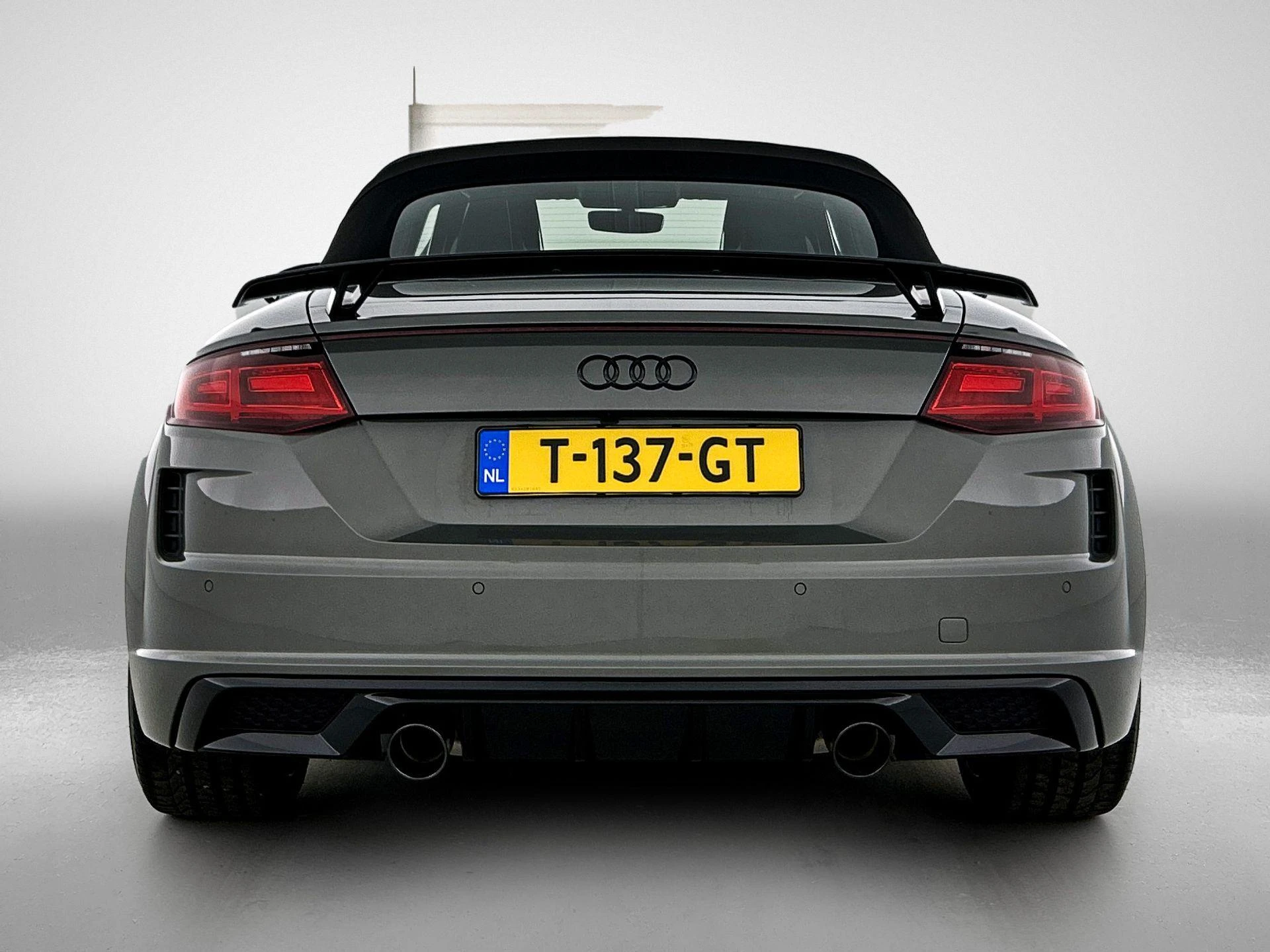 Audi-TT-image-2