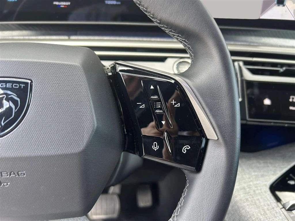 Peugeot-e-3008-image-13