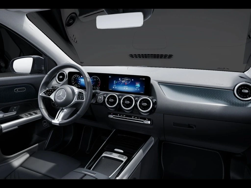 Mercedes-Benz-GLA 220 d-image-12