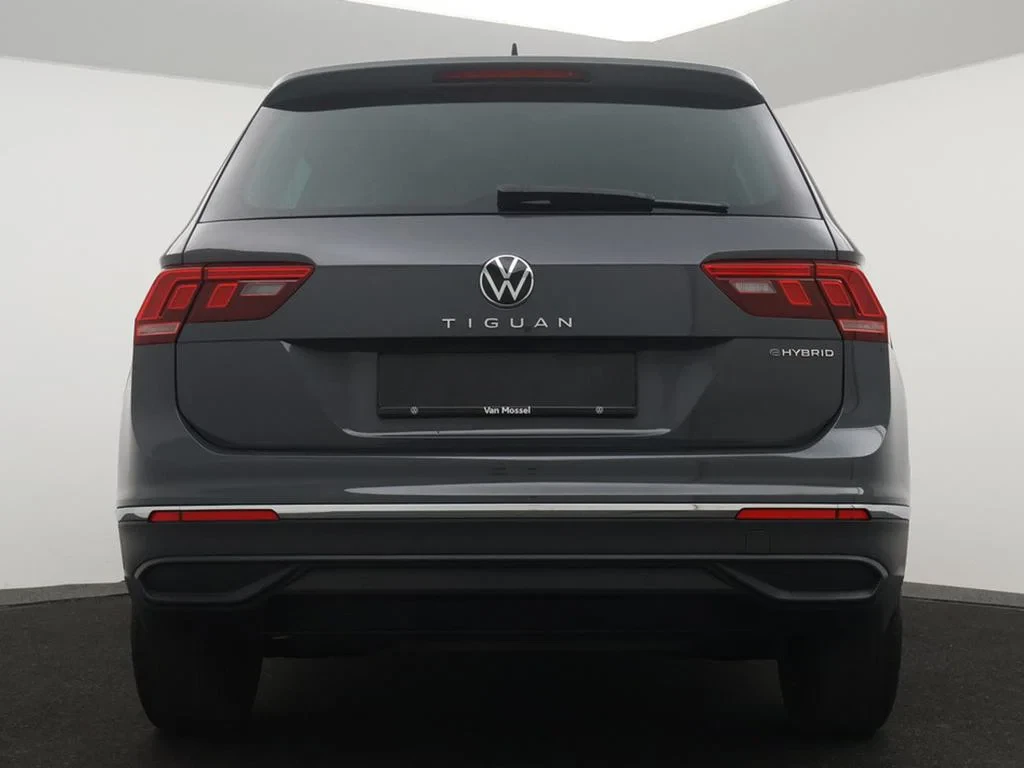 Volkswagen-Tiguan-image-6
