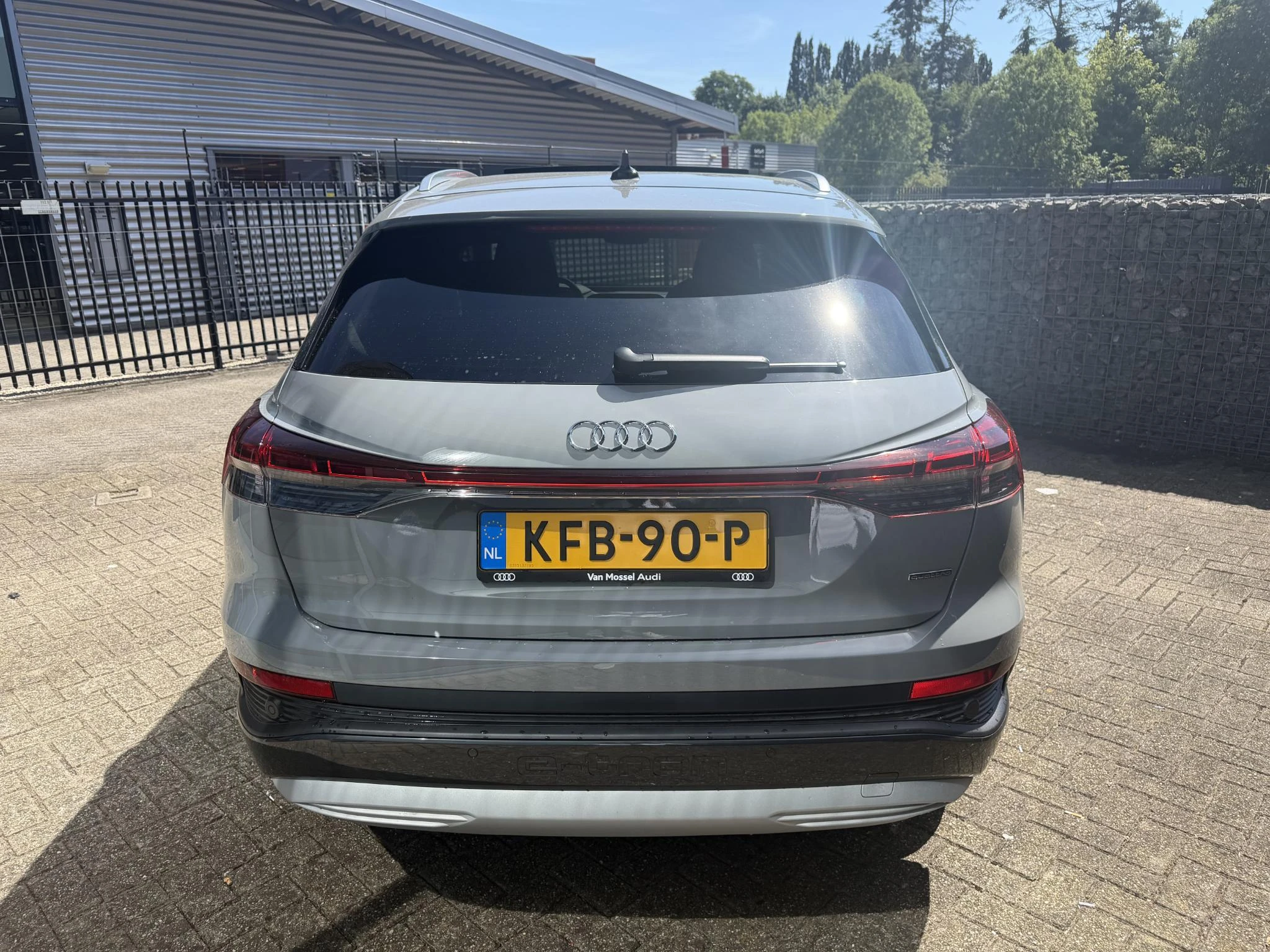Audi-Q4 e-tron-image-4