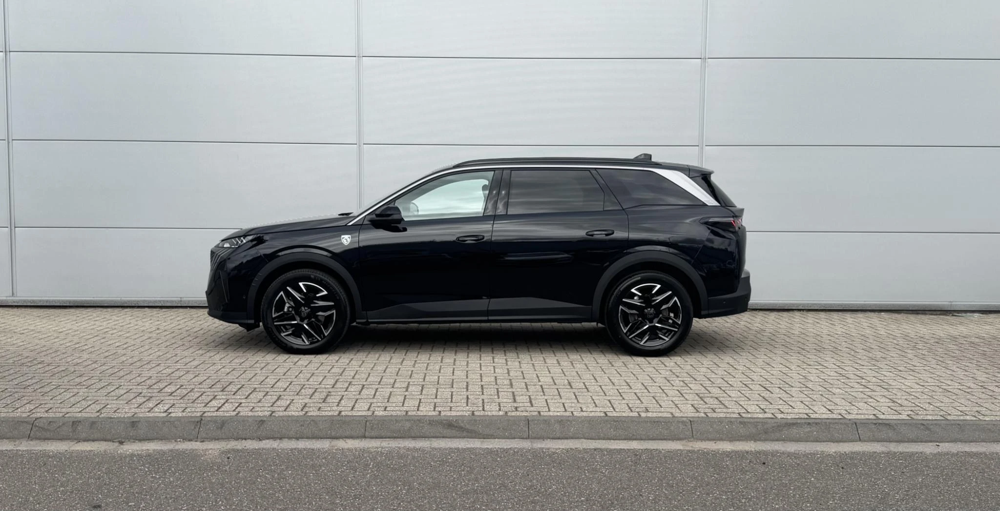 Peugeot-5008-image-2