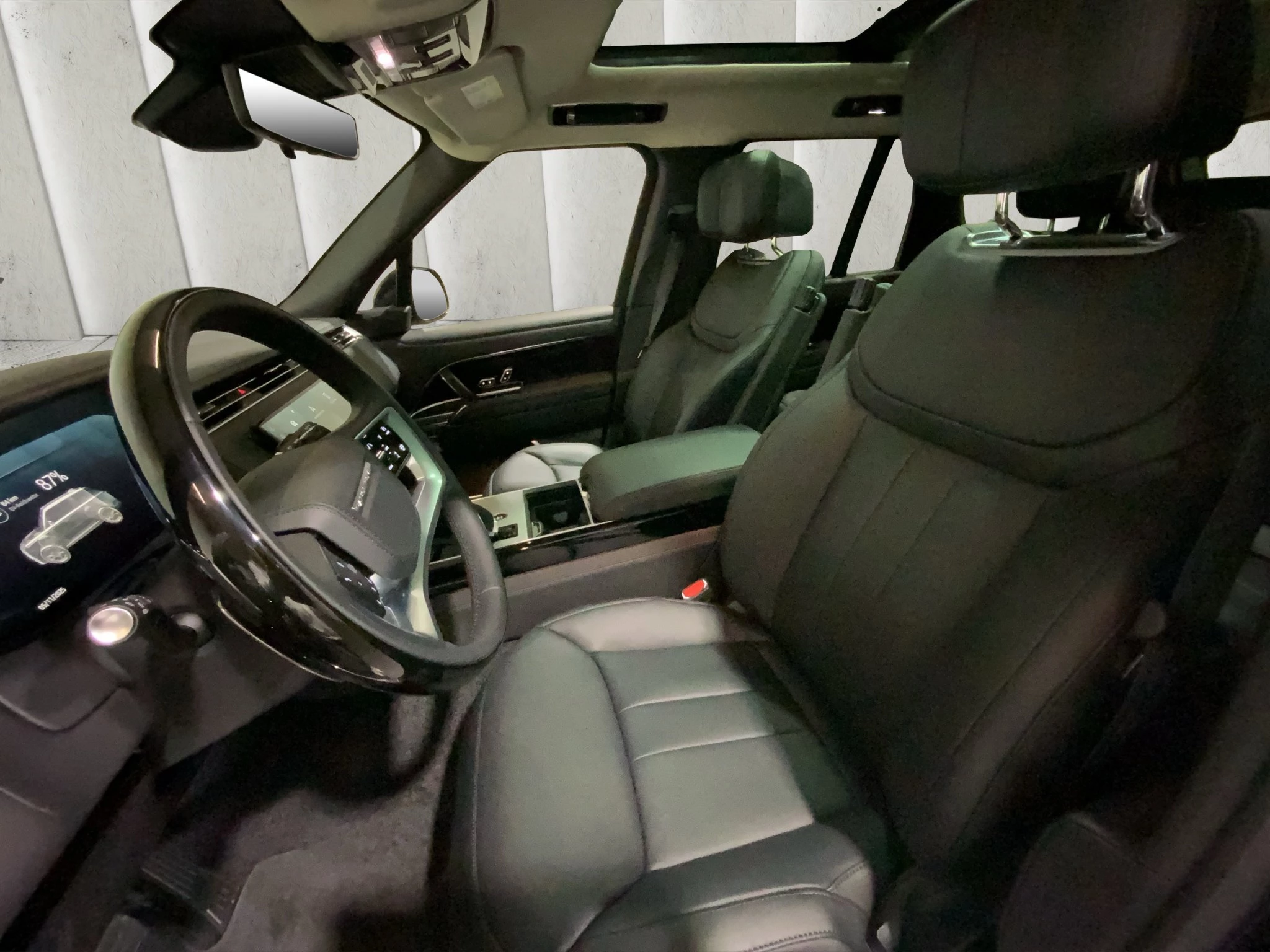 Land Rover-Range Rover-image-9