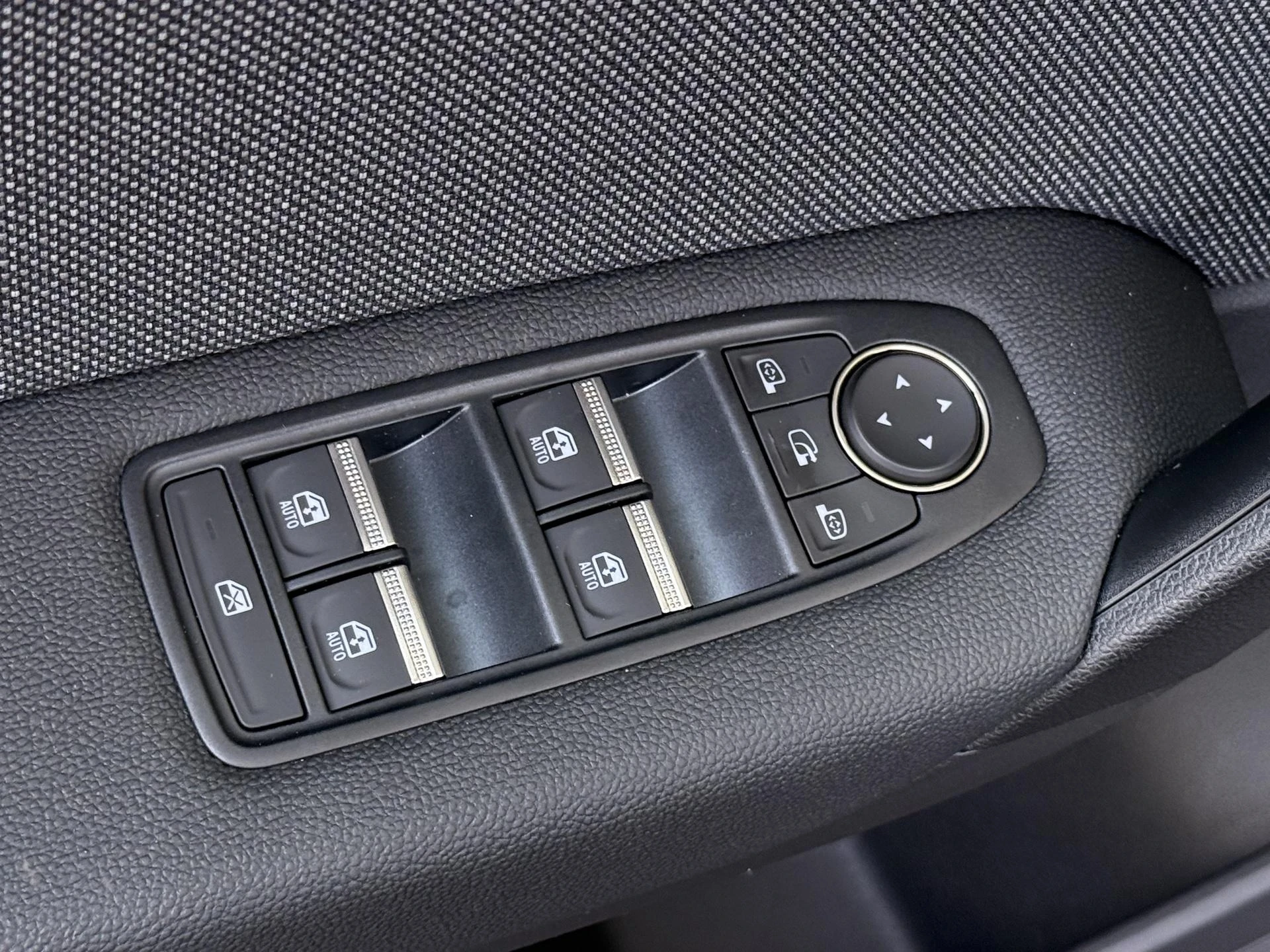 Renault Captur 1.8 E-Tech full hybrid 160 techno