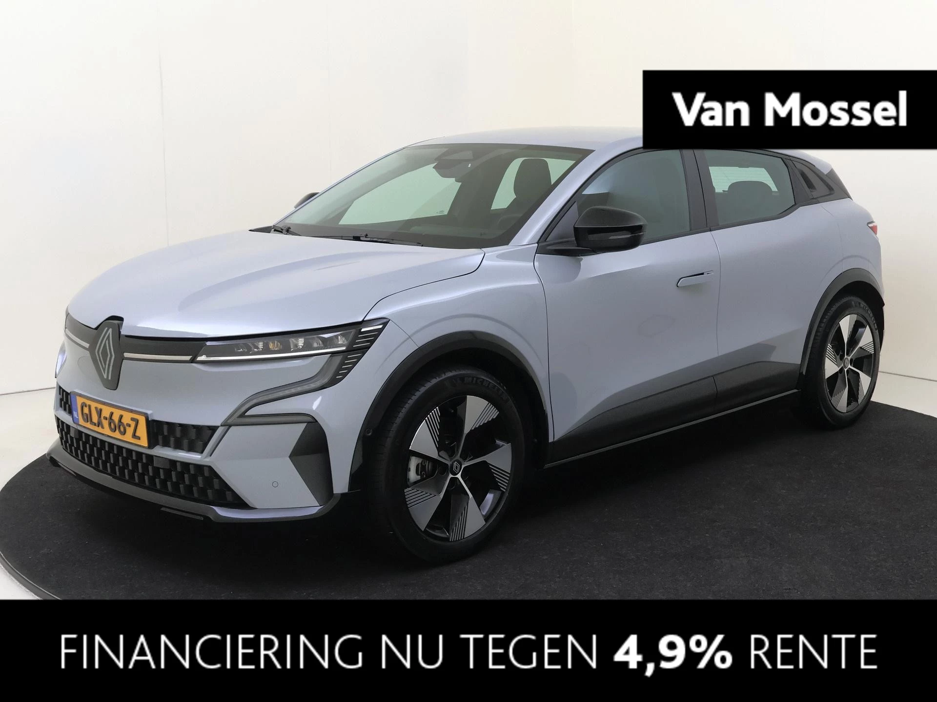 Renault-Megane E-Tech-image-0