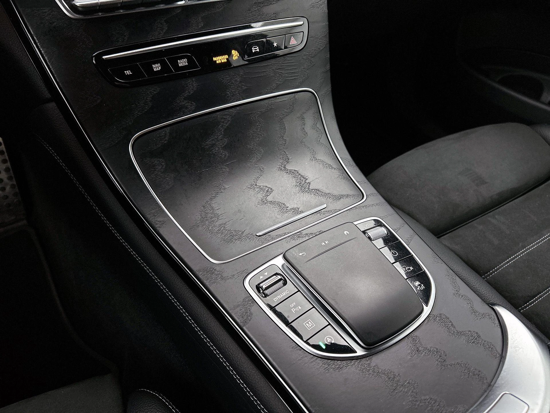 Mercedes-Benz-GLC-image-25