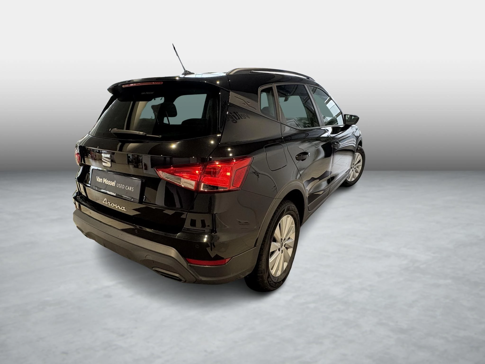 SEAT-Arona-image-5