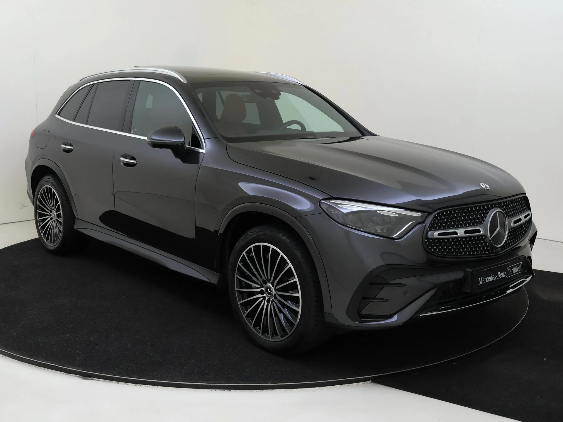Mercedes-Benz-GLC-image-1