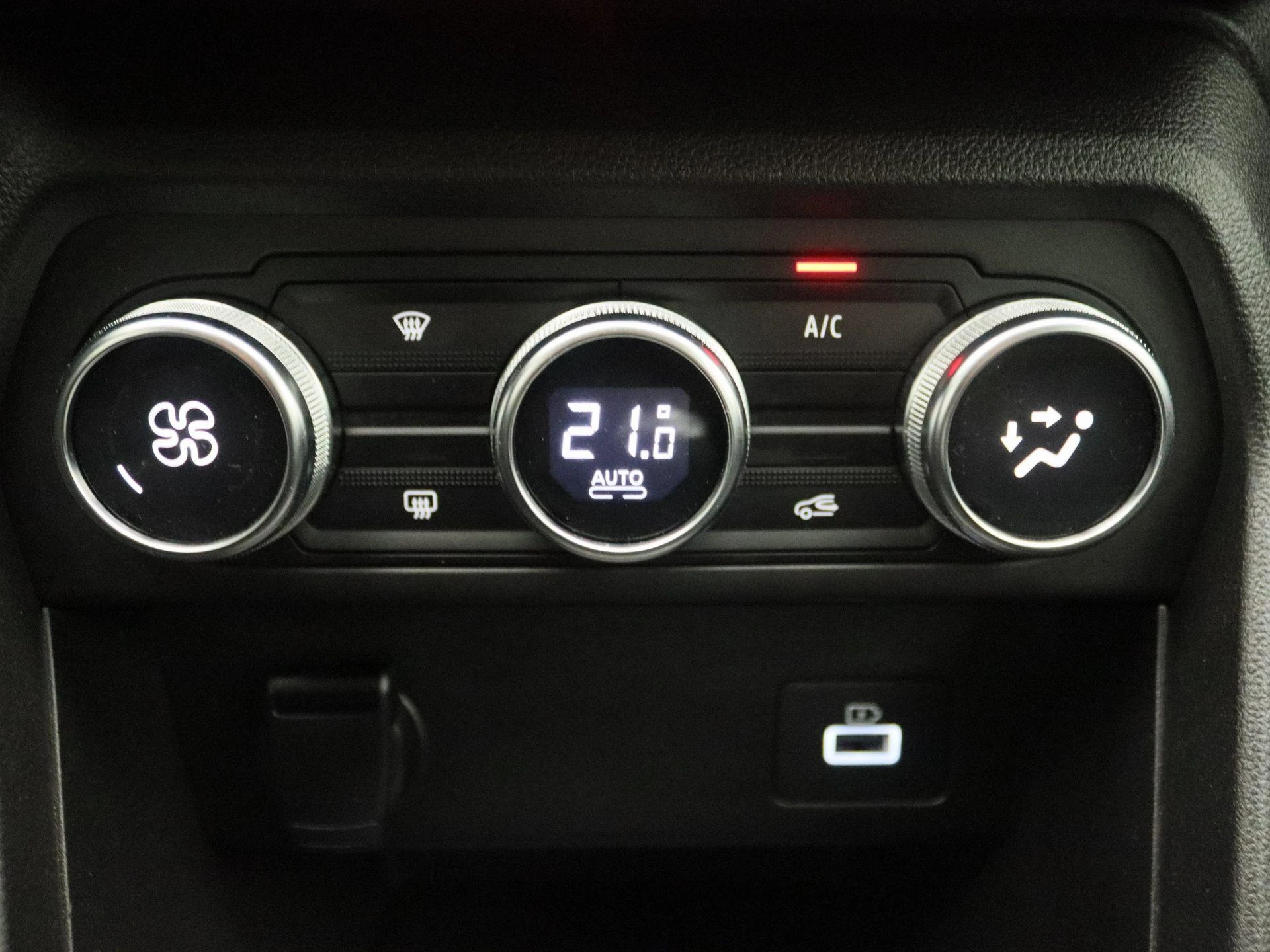 Dacia-Sandero-image-9