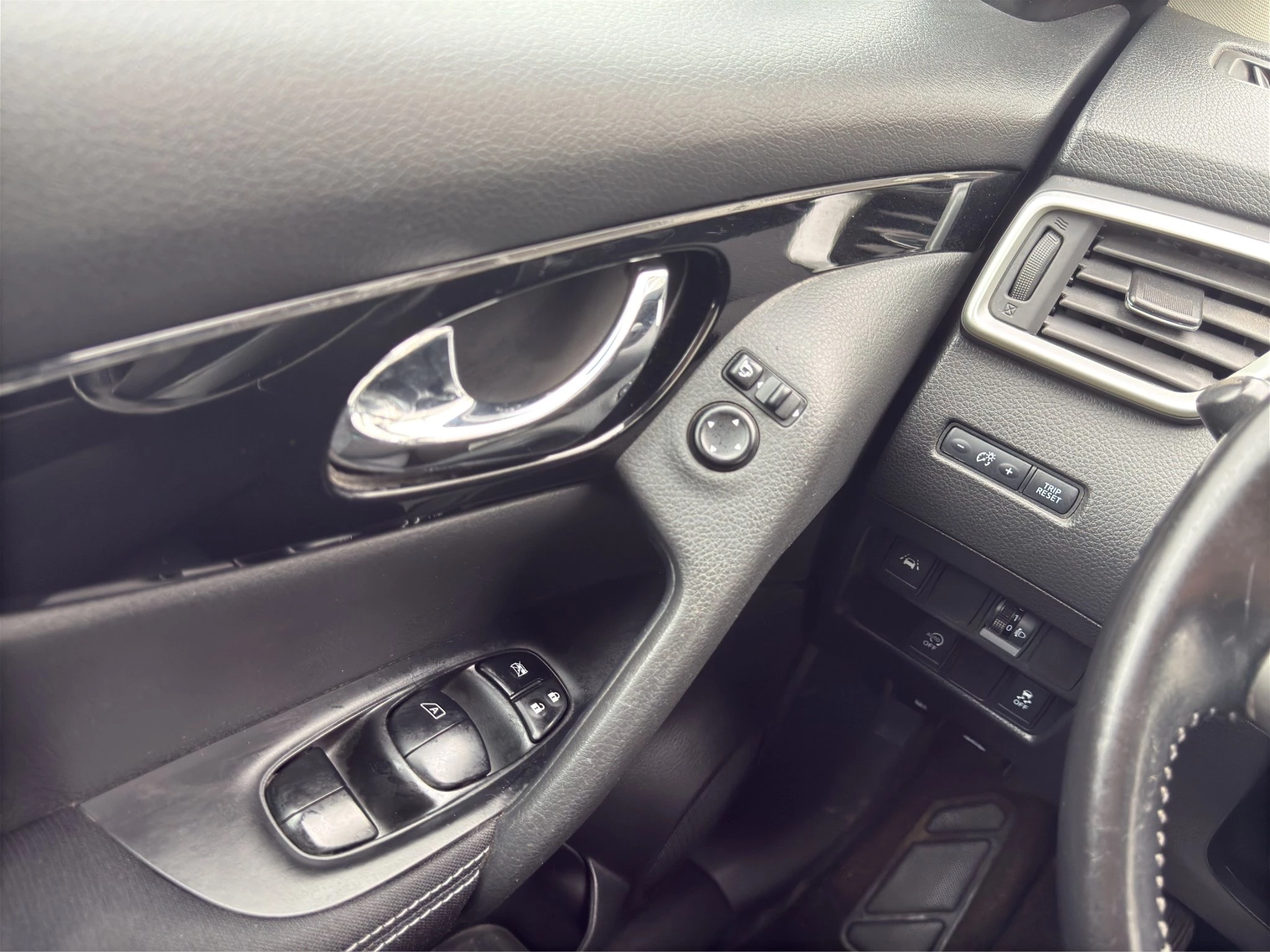 Nissan-QASHQAI-image-15