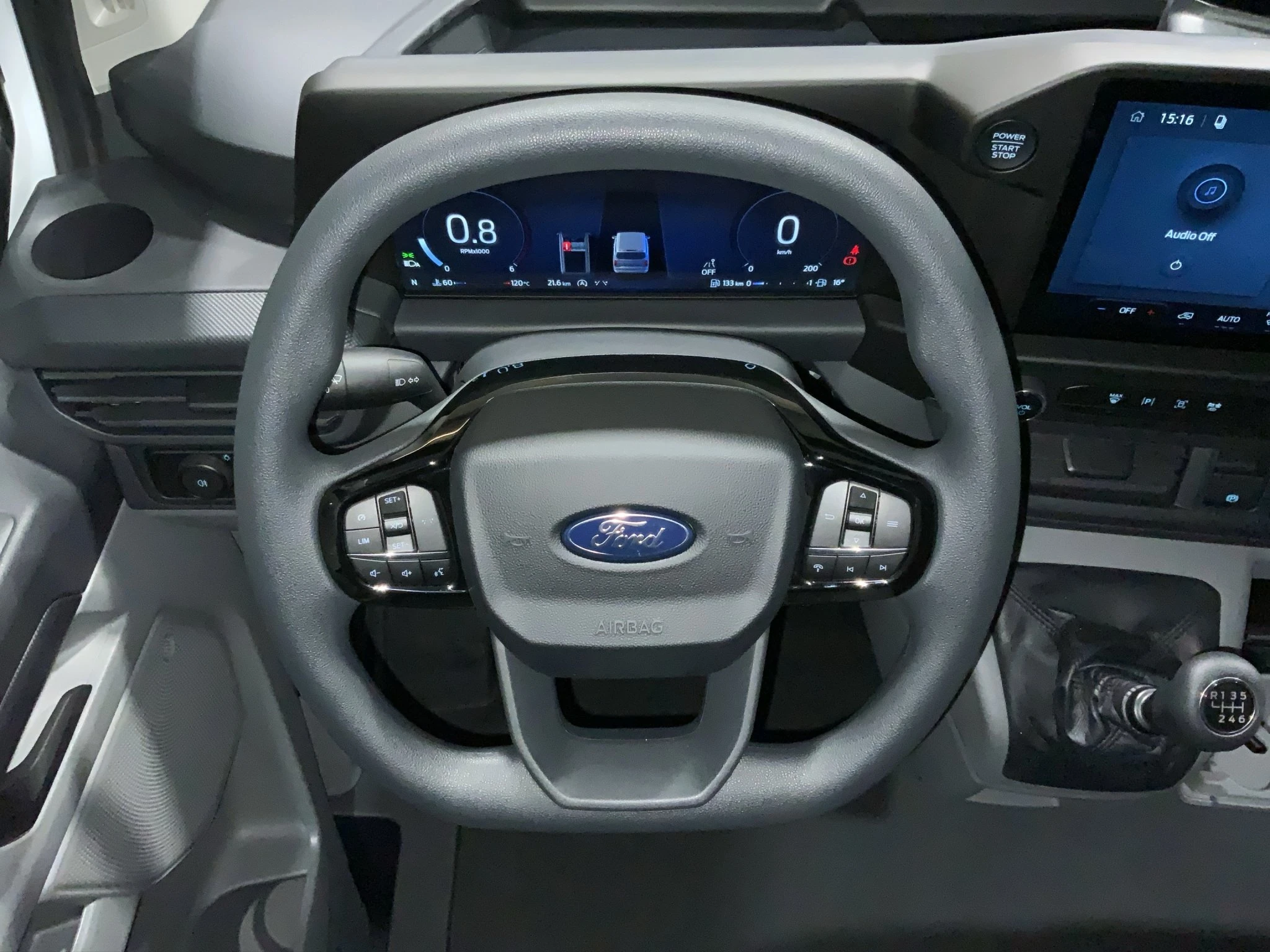 Ford-Transit Custom-image-11