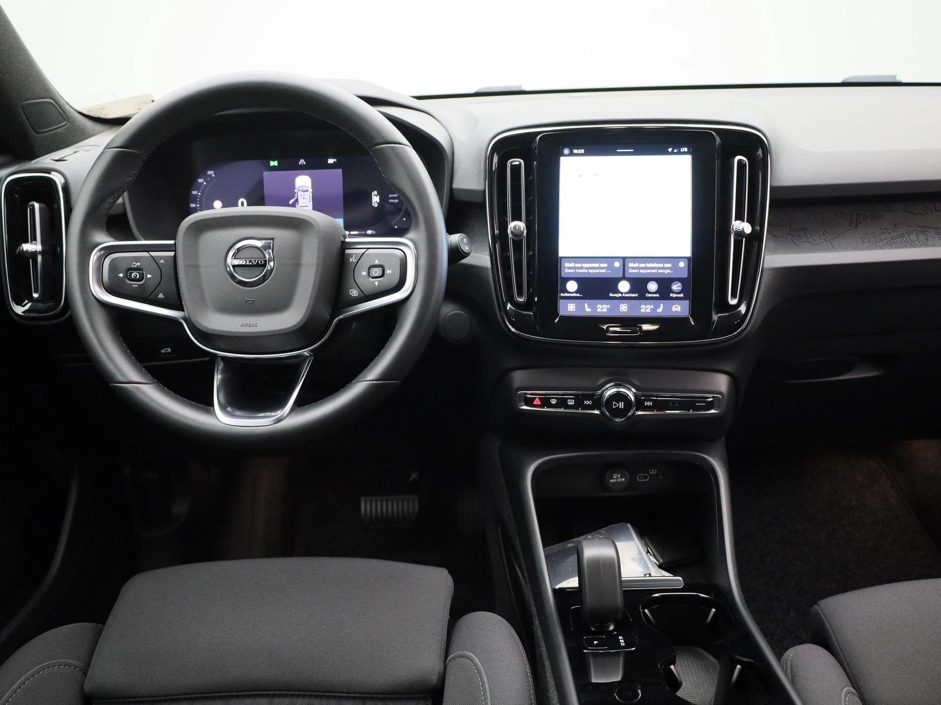 Volvo-XC40-image-6