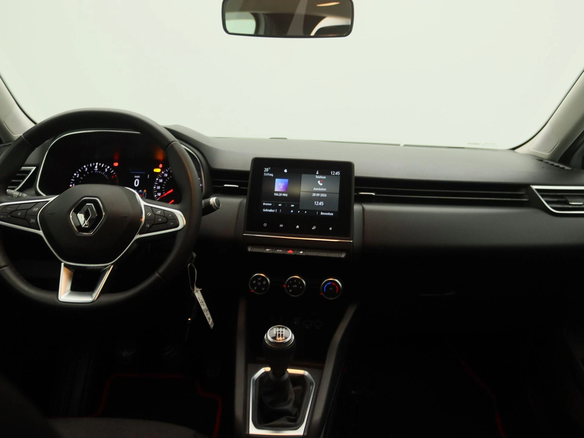 Renault-Clio-image-6