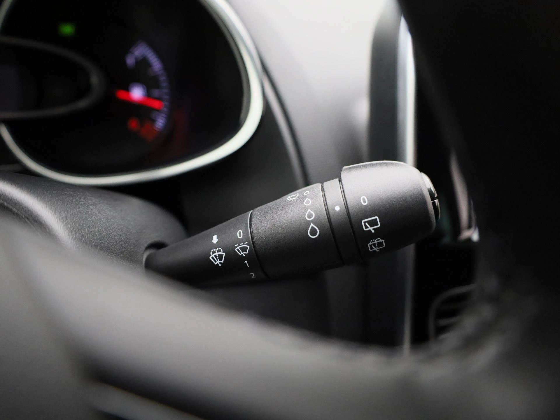Renault-Clio-image-19
