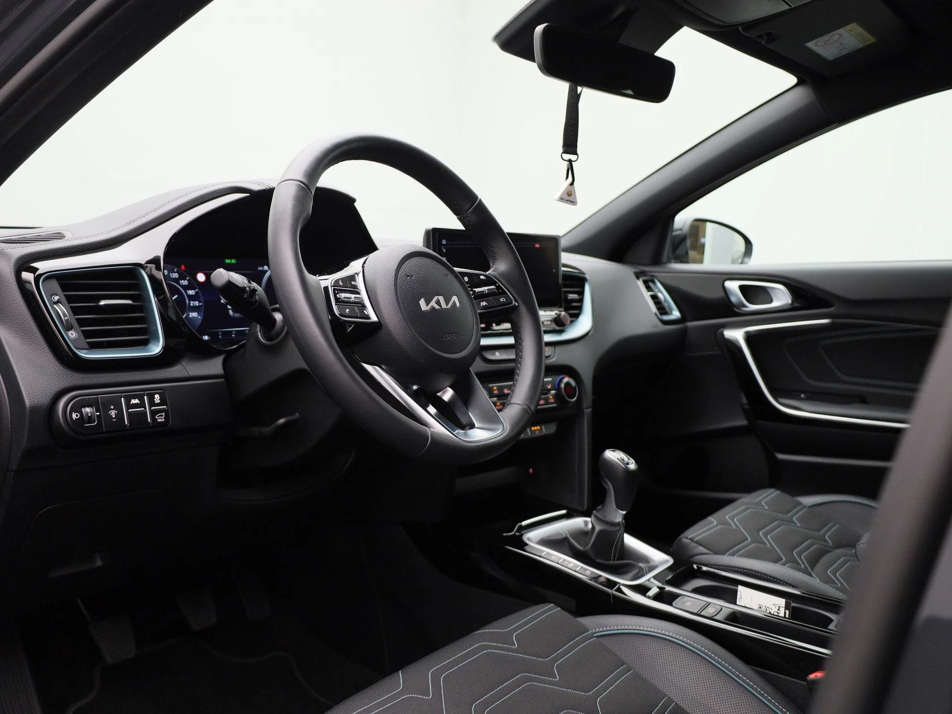 Kia-Ceed Sportswagon-image-31