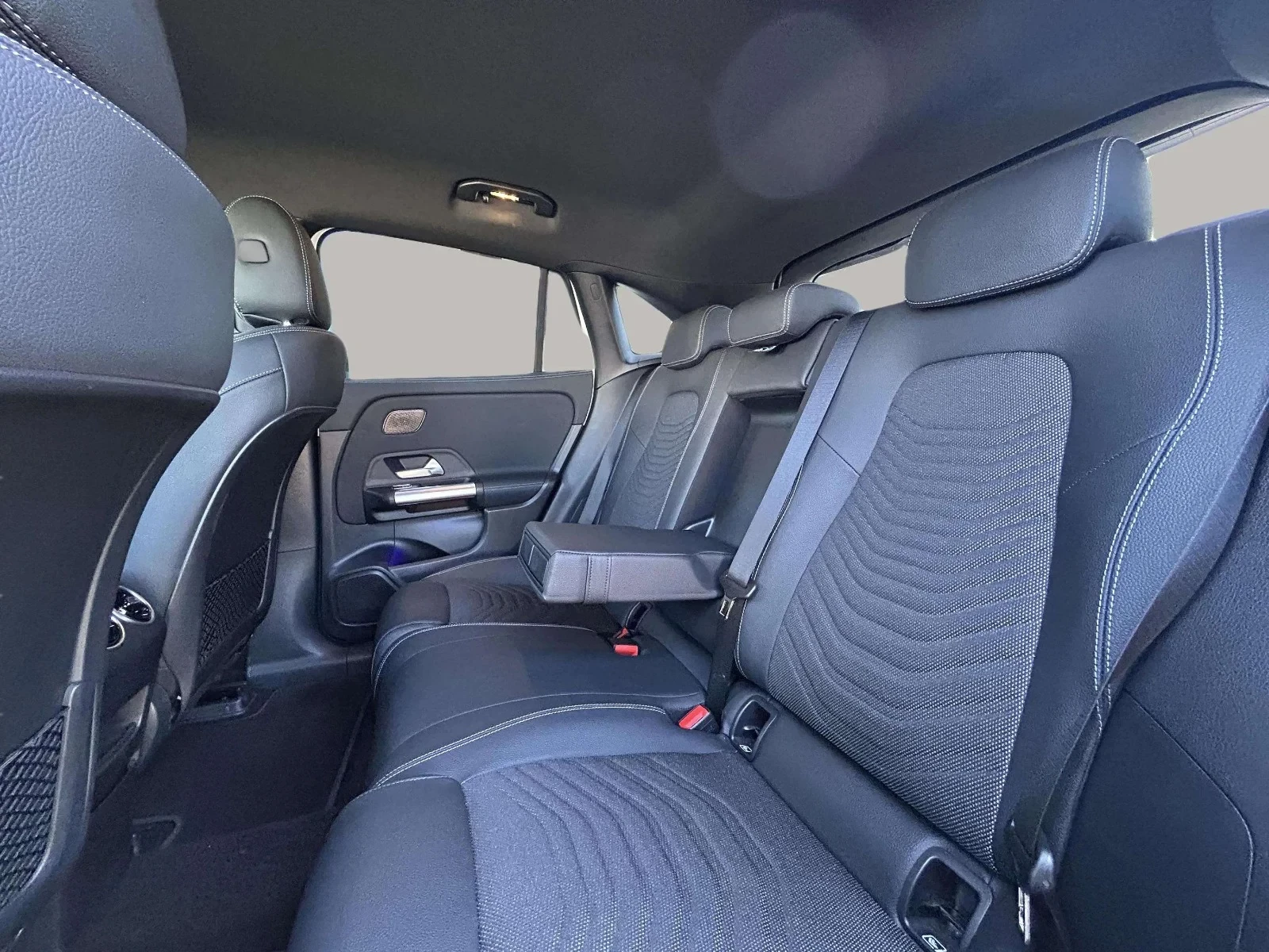 Mercedes-Benz-EQA-image-15