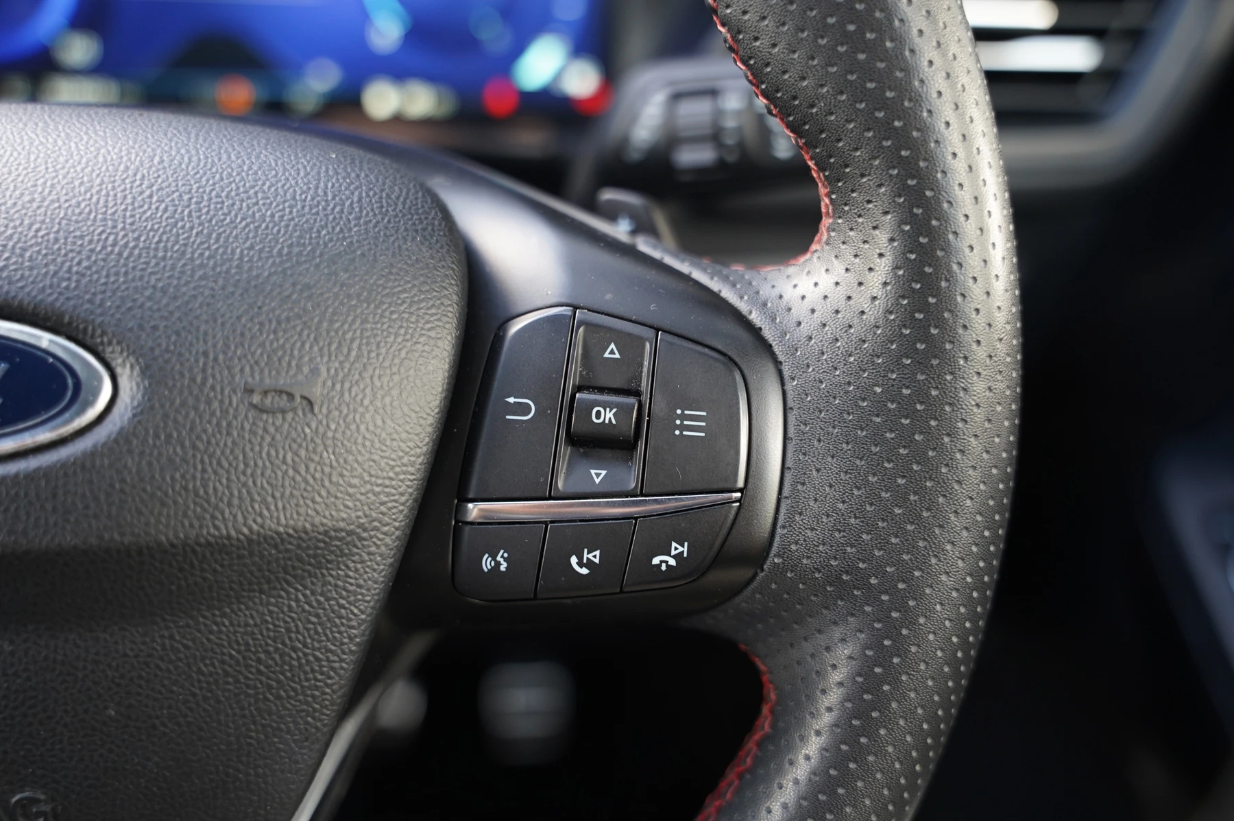 Ford-Kuga-image-18