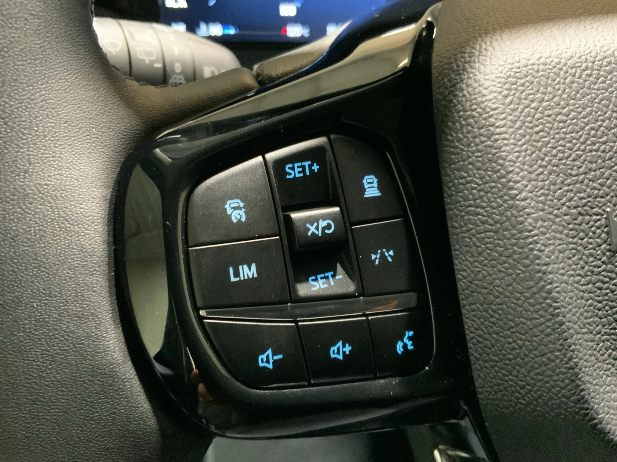 Ford-Tourneo Custom-image-19