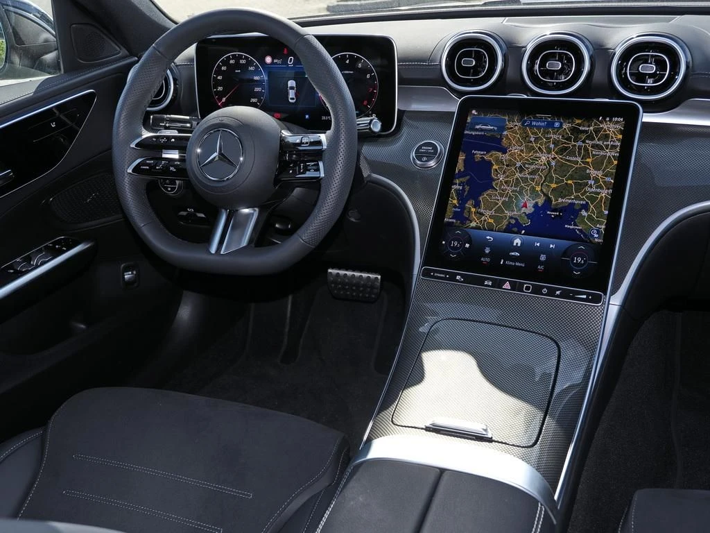 Mercedes-Benz-C-Klasse 300-image-10