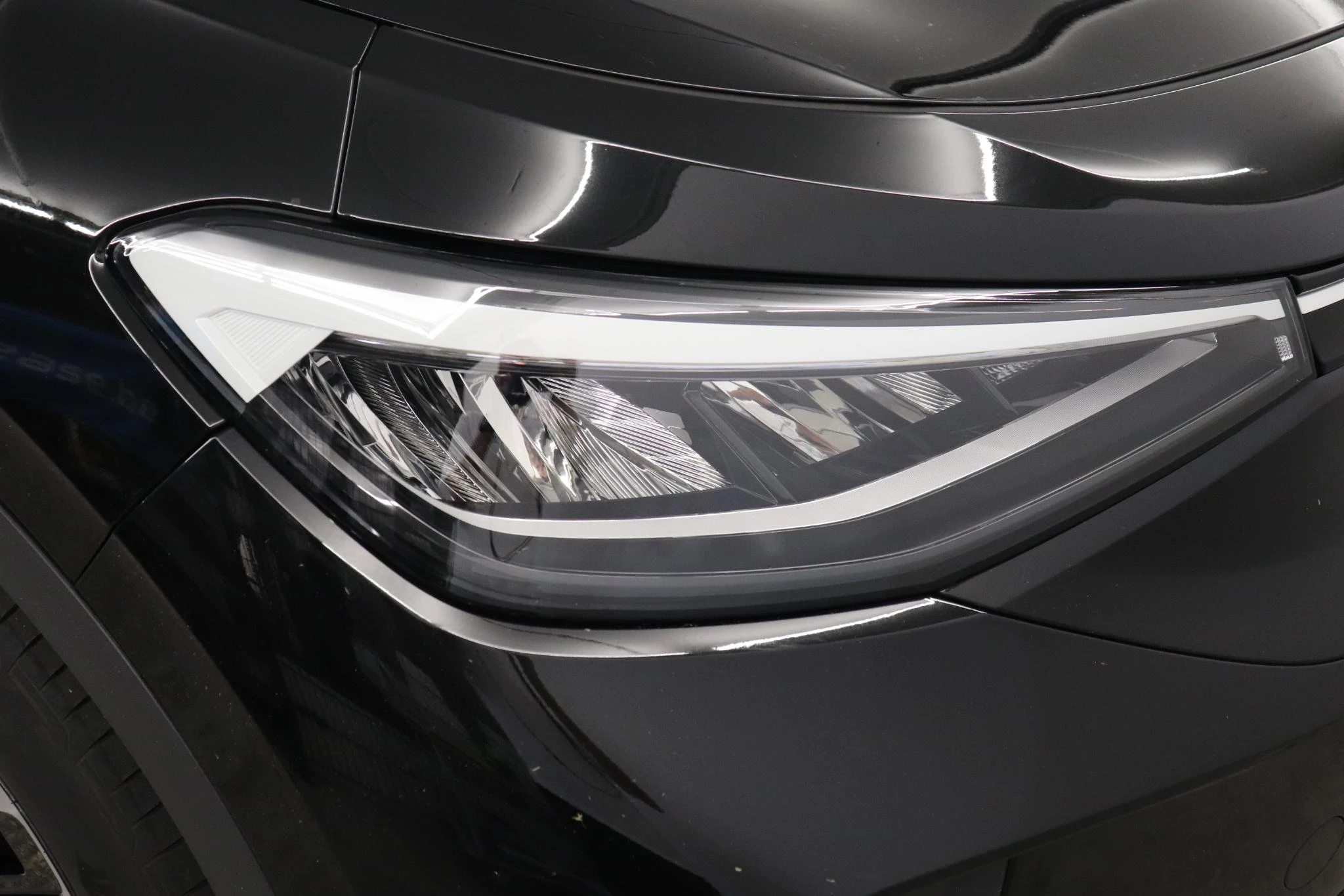 Volkswagen ID.4 77kWh 210kW Pro Business