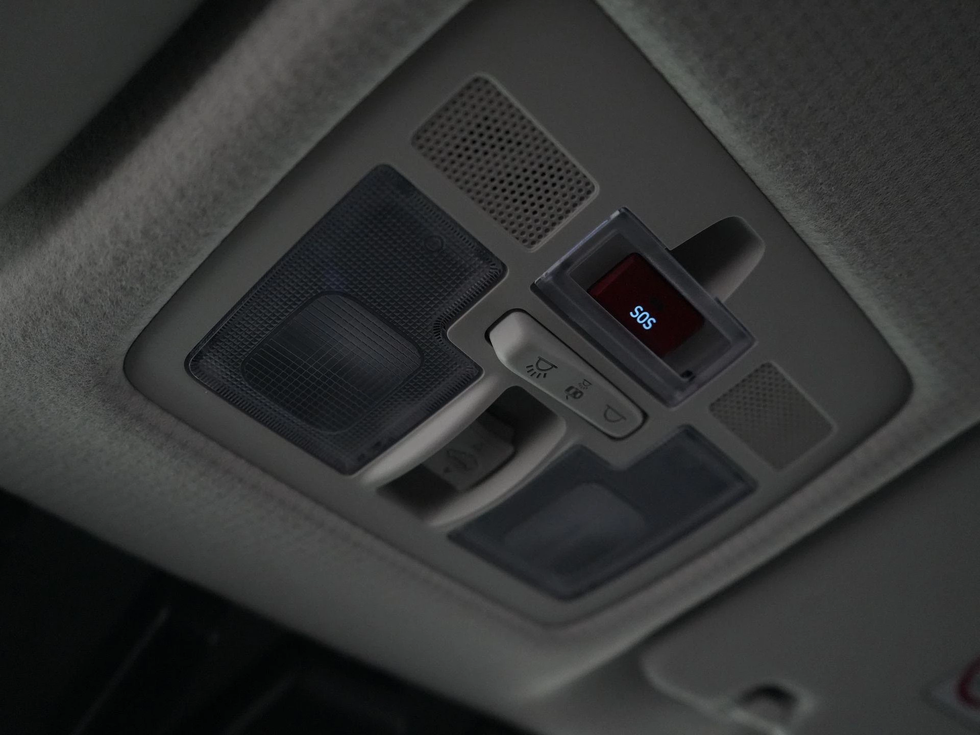 Hyundai-Inster-image-18