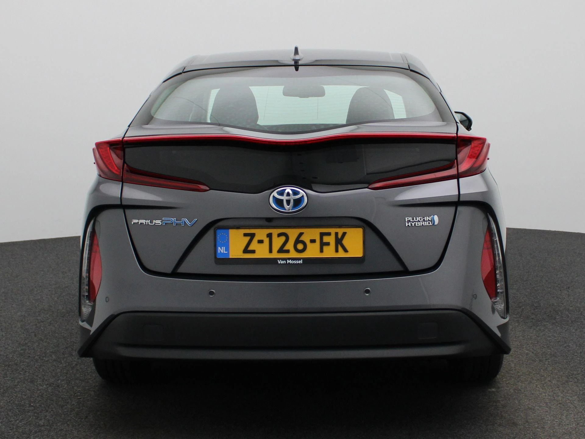 Toyota-Prius-image-4